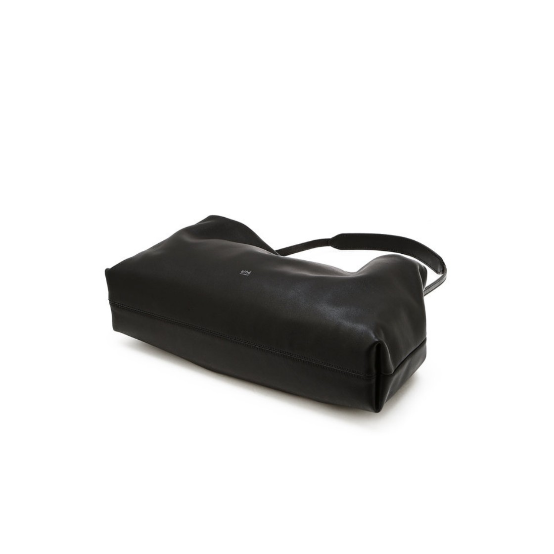 아떼 바네사브루노 액세사리 무스 블랙 레더 복조리 숄더백 M 블랙(Athe Vanessabruno Acc Mousse Black Leather Drawstring Shoulder Bag M Black) - 3