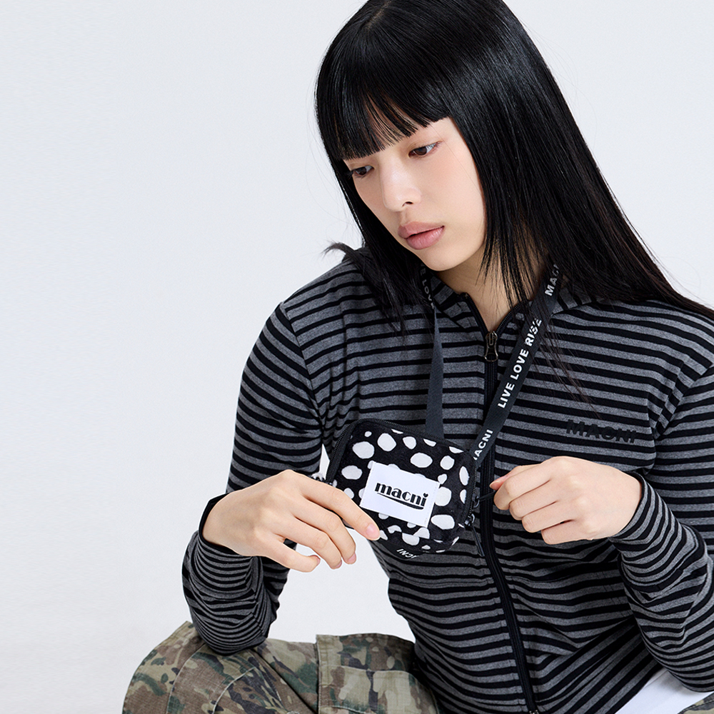 마크니 스트랩 미니 지갑 도트 블랙(MACNI Strap Mini Wallet Dot Black) - 3