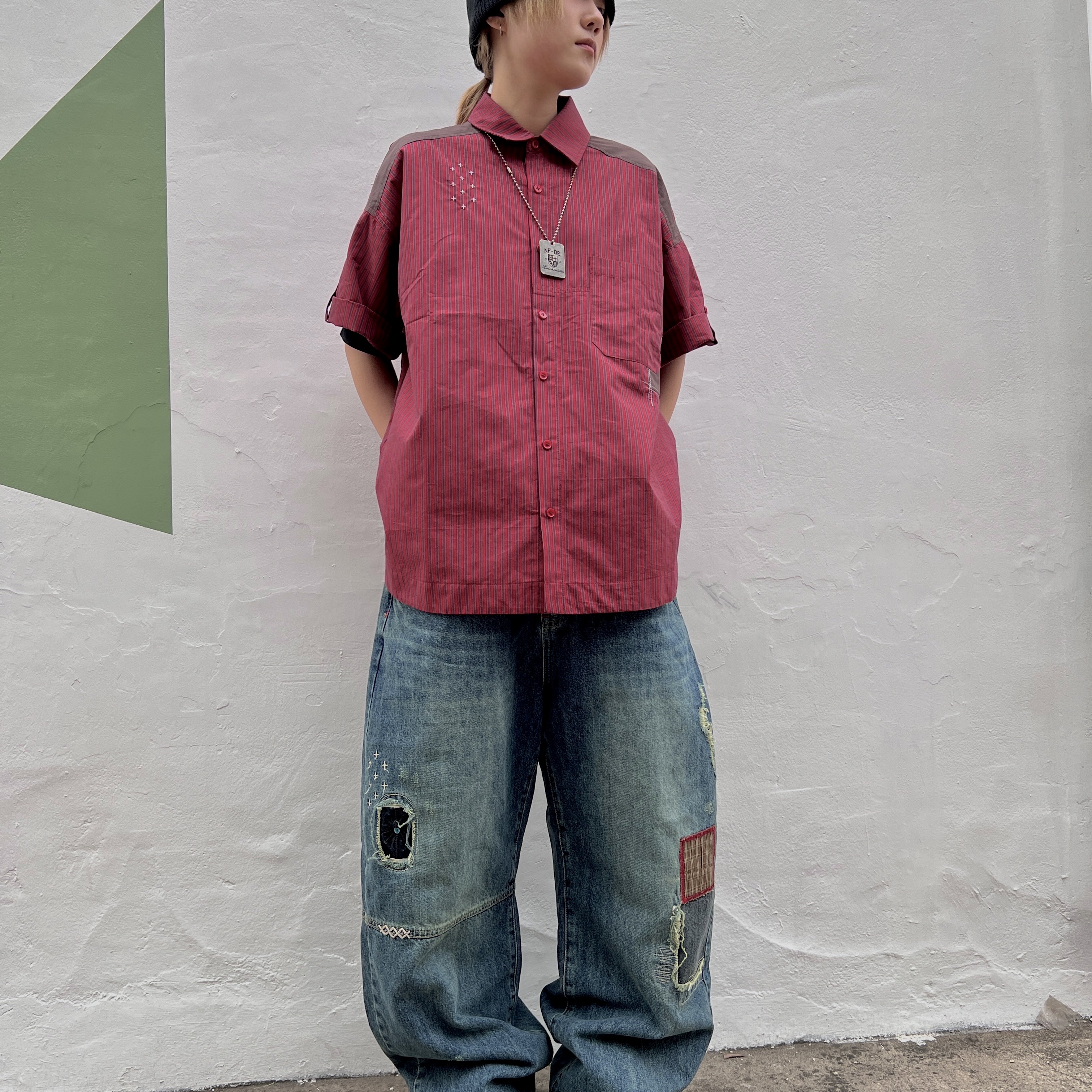 MAINBOOTH Repaired Denim Pants BLUE 착용 스타일 - 1