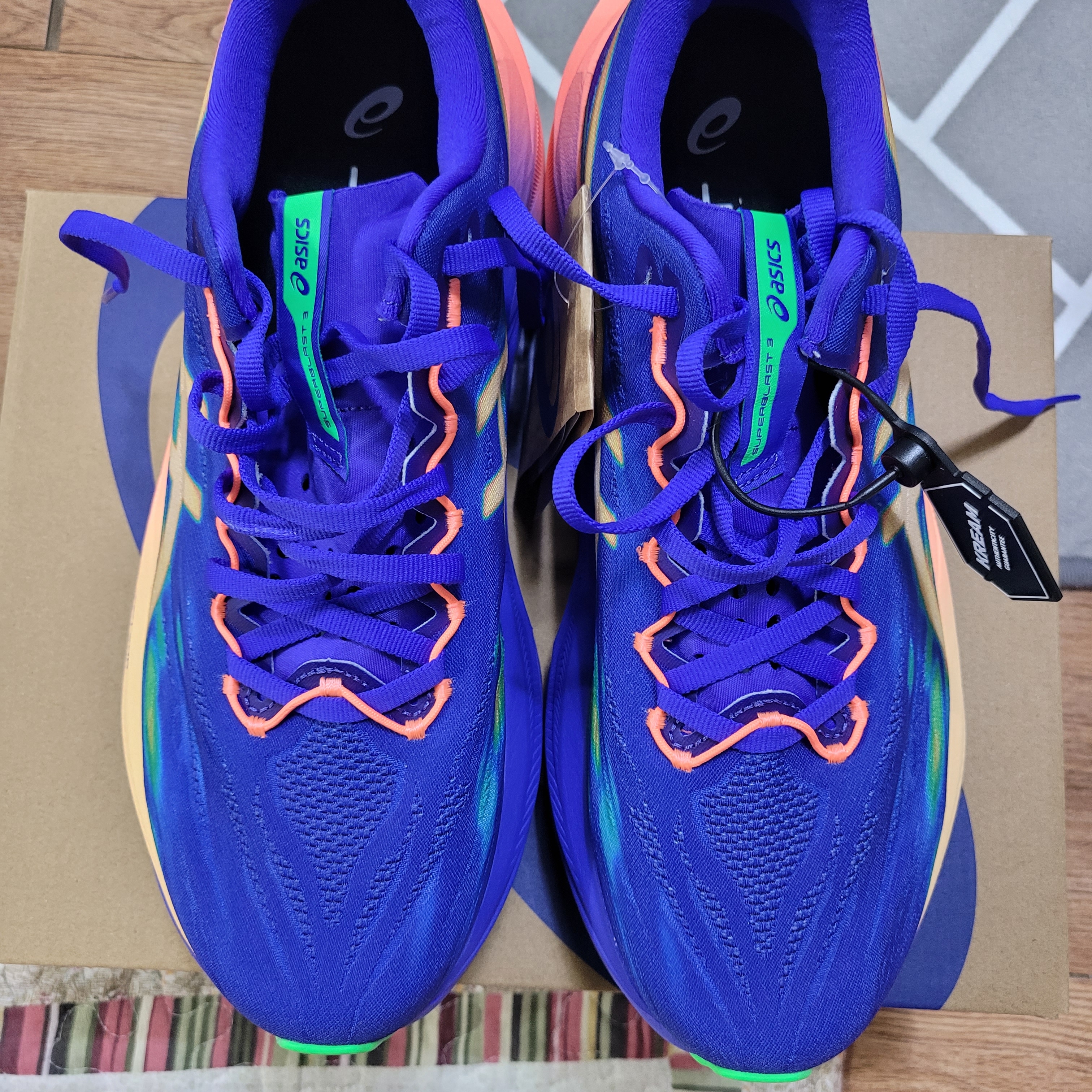 Asics Superblast 3 Cobalt Burst Light Orange 착용 스타일