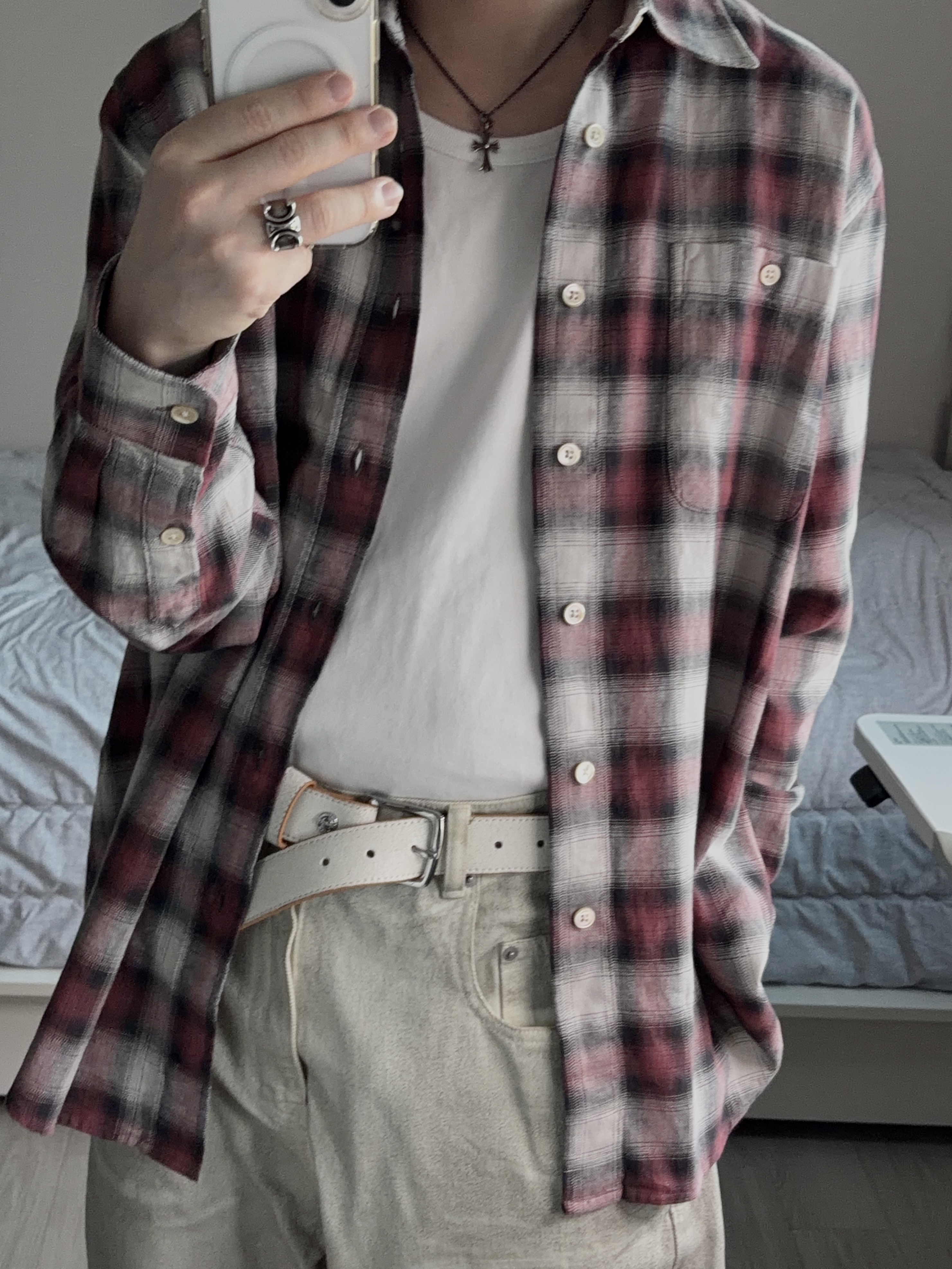 Our Legacy Timber Shirt Red White Check, Stussy Rodeo Belt Bone Crackle 착용 스타일 - 1