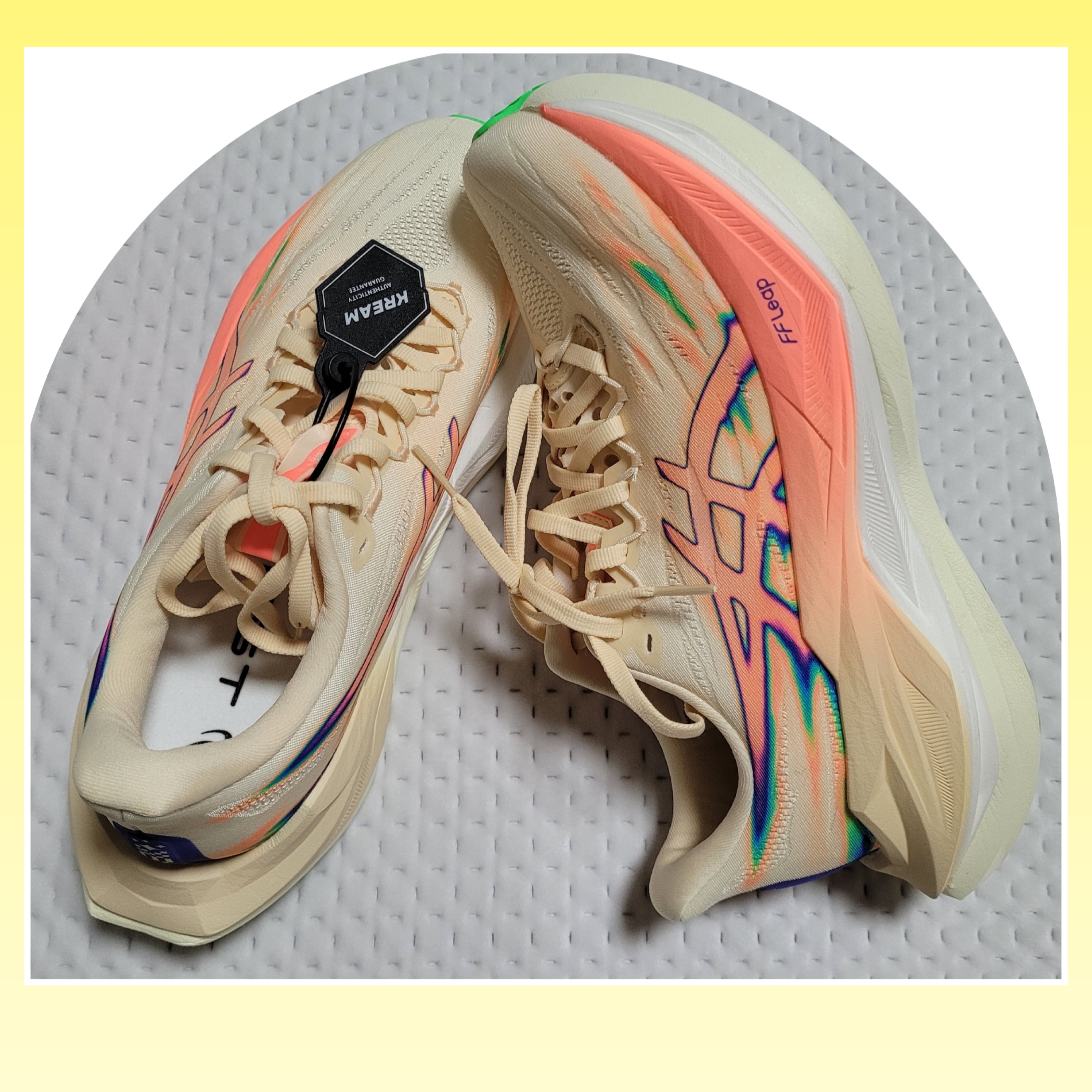 Asics Superblast 3 Seashell Sun Coral 착용 스타일
