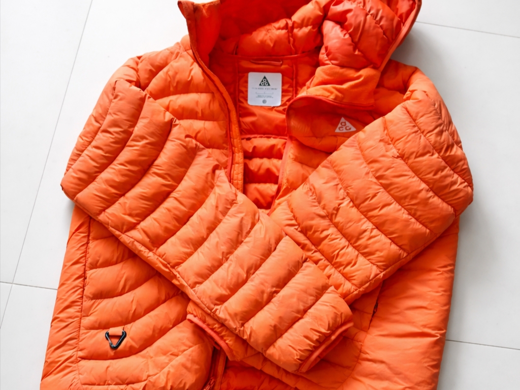 Nike ACG Lava Flow Therma-Fit ADV Jacket Safety Orange Summit White - Asia 착용 스타일