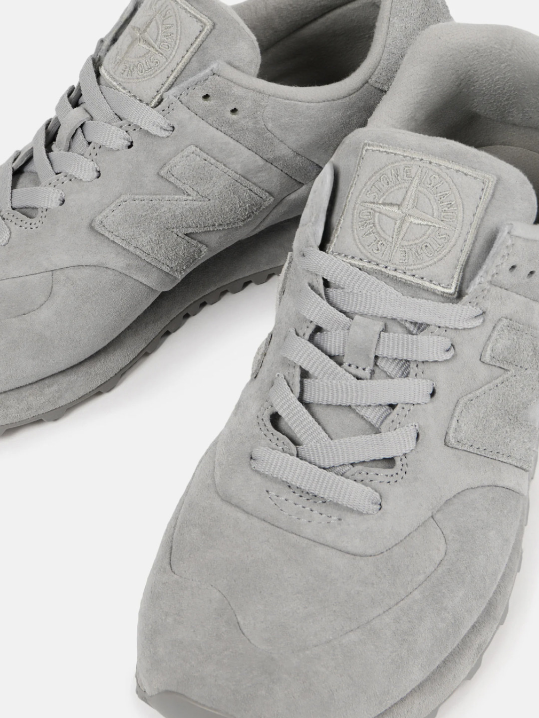 New Balance x Stone Island 574 Ghost Dark Beige, New Balance x Stone Island 574 Ghost Dust Grey ์ฐฉ์ฉ ์คํ์ผ - 2