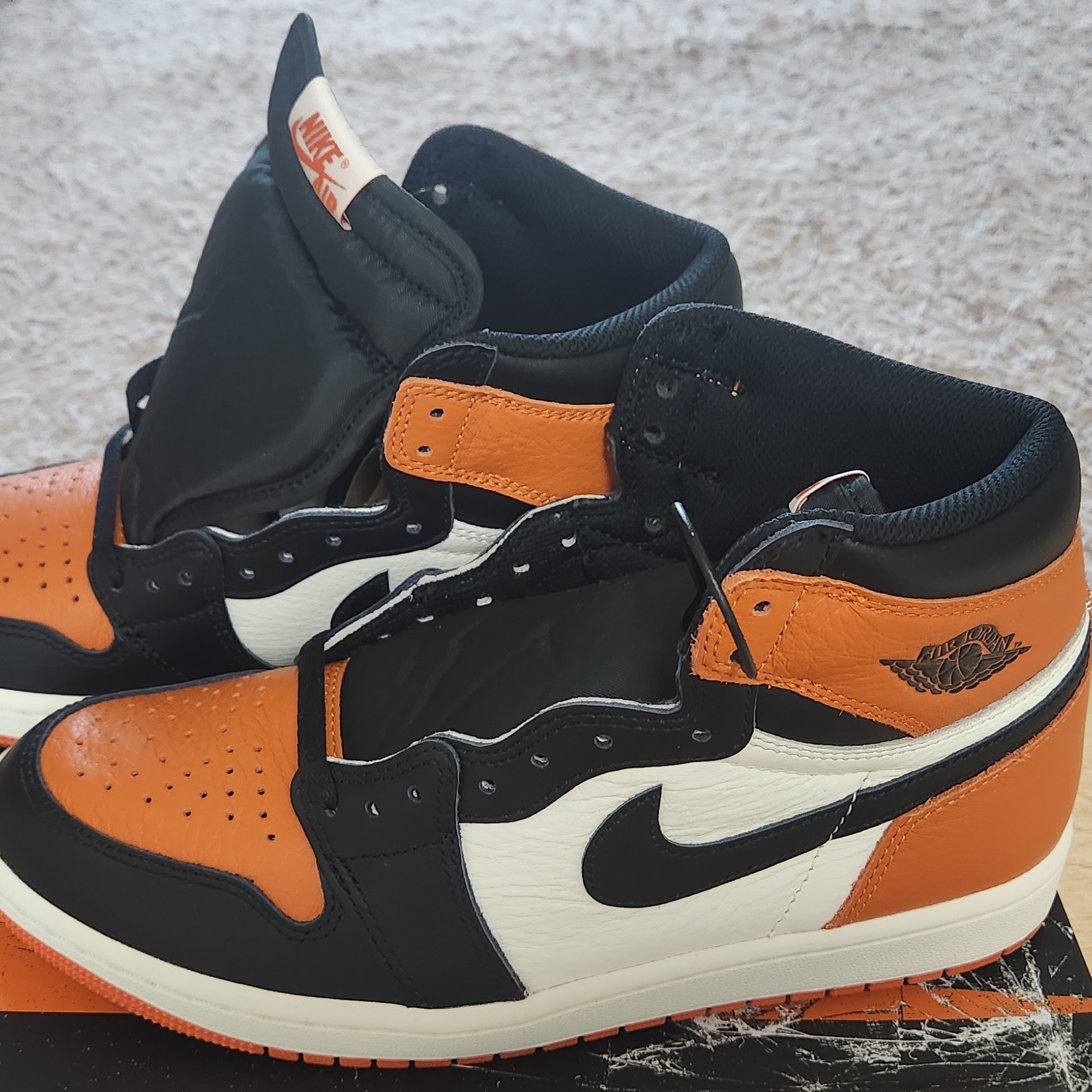Jordan 1 Retro High OG Shattered Backboard 착용 스타일 - 3