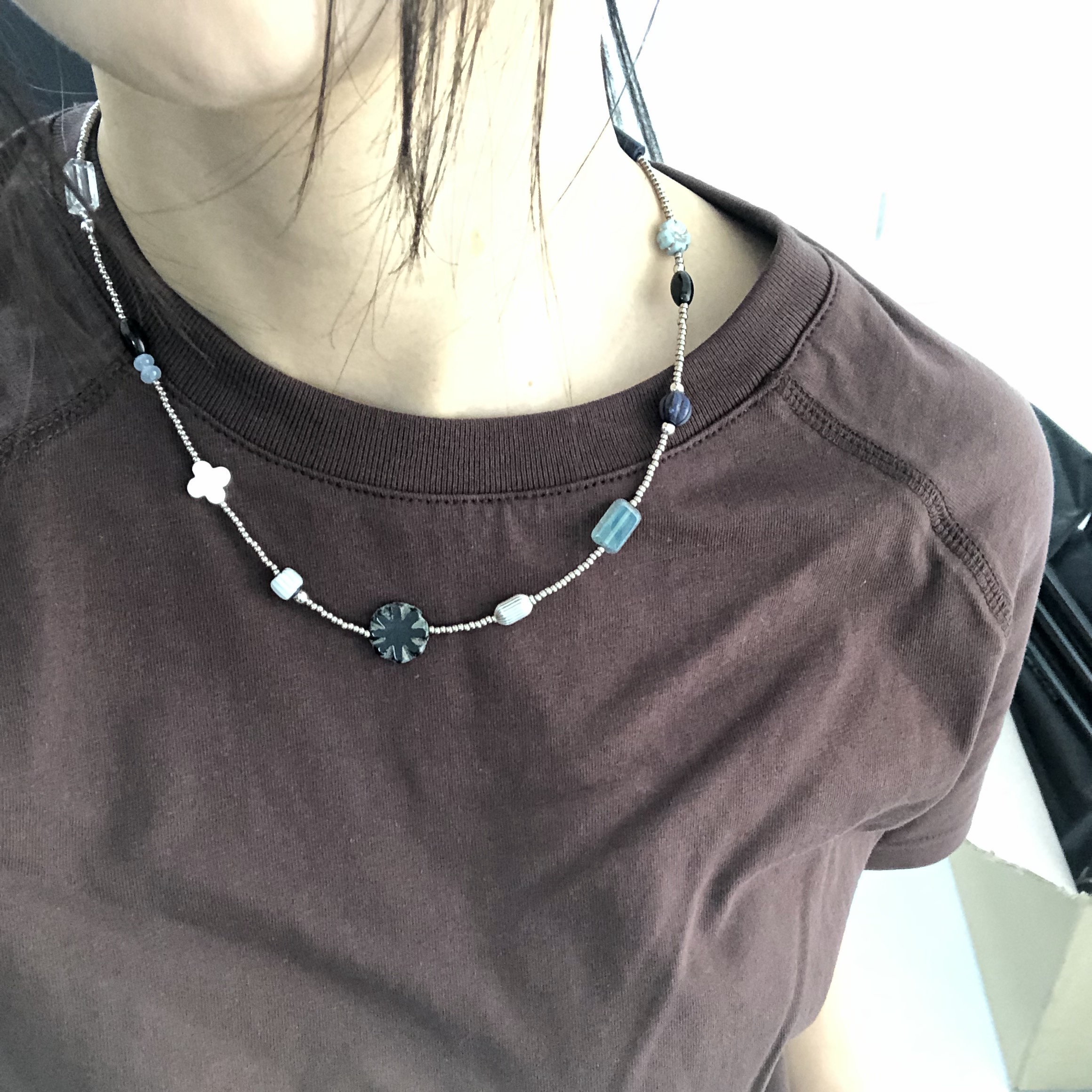 Riomeu Smoke Blue Milky Way Necklace 착용 스타일