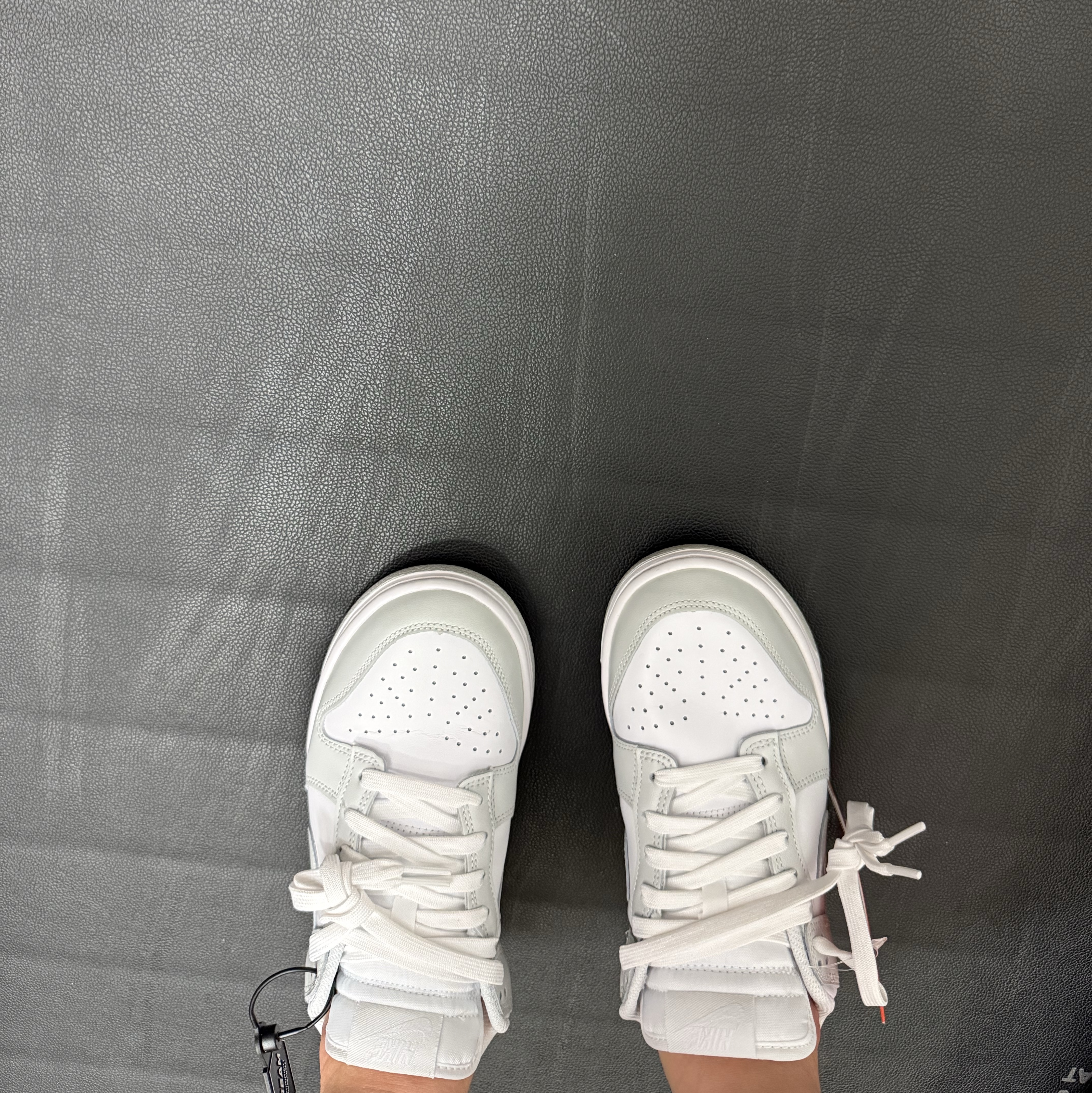 (W) Nike Dunk Low Photon Dust 착용 스타일