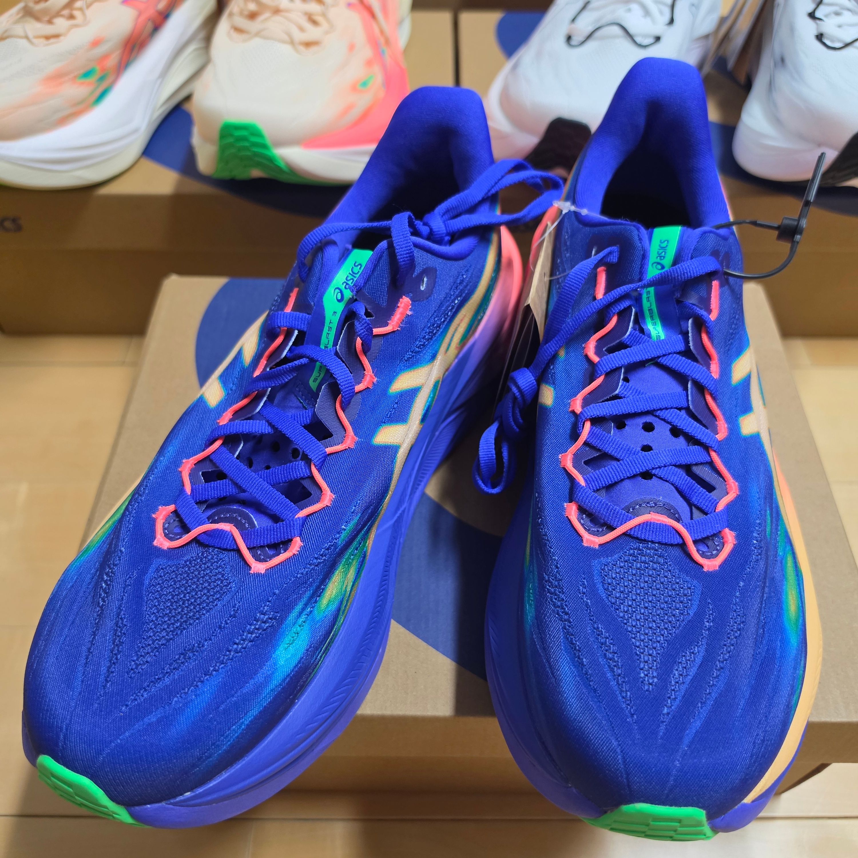 Asics Superblast 3 Cobalt Burst Light Orange 착용 스타일 - 3