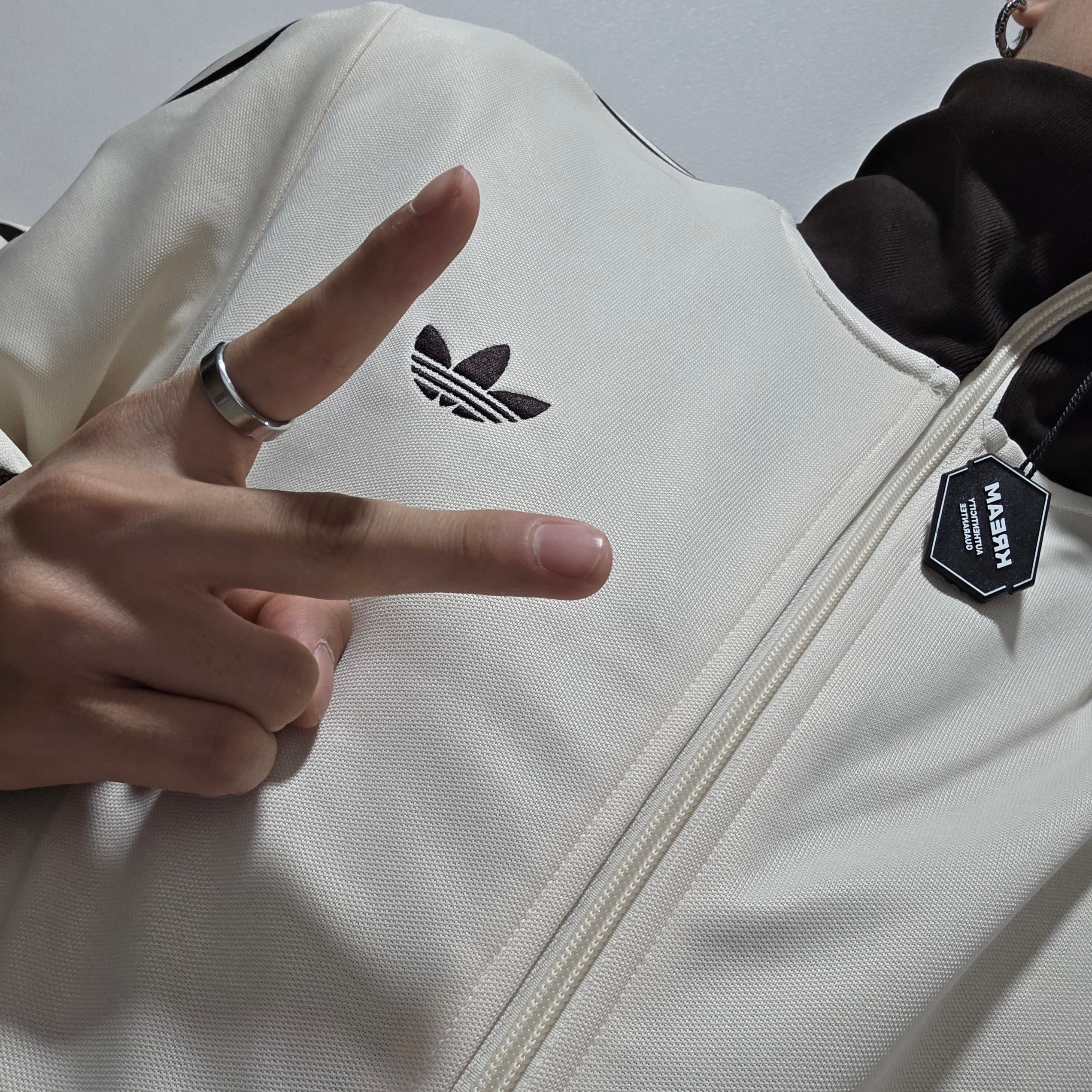 Adidas Beckenbauer Track Top Wonder White Aurora Coffee - KR Sizing 착용 스타일