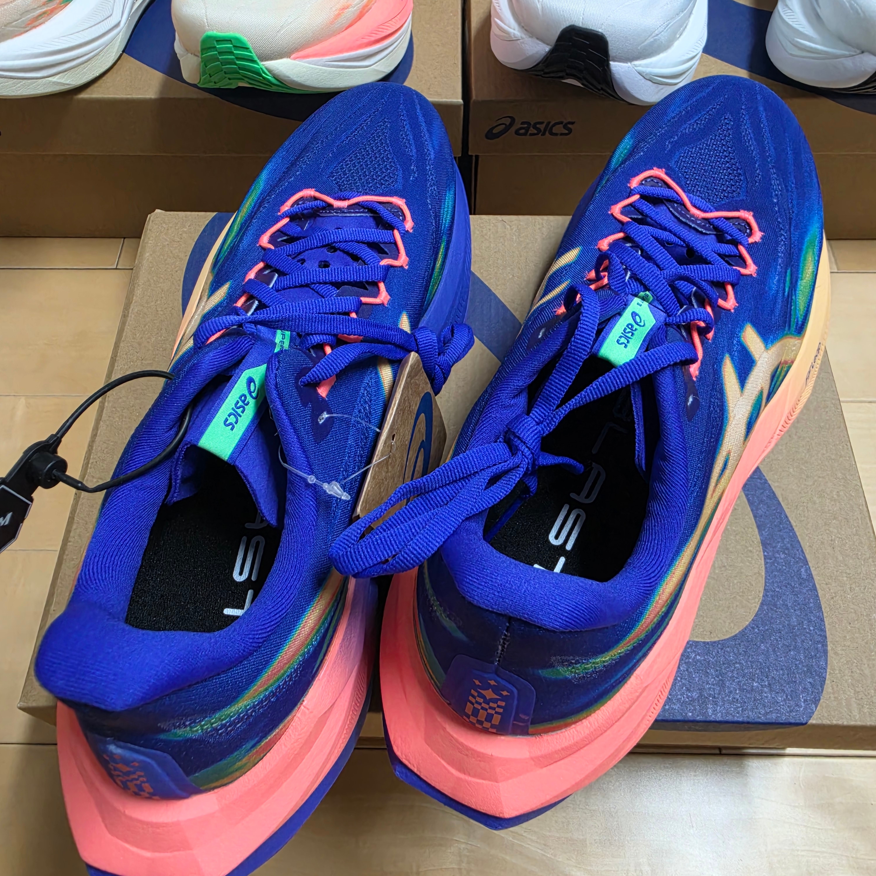 Asics Superblast 3 Cobalt Burst Light Orange 착용 스타일 - 4