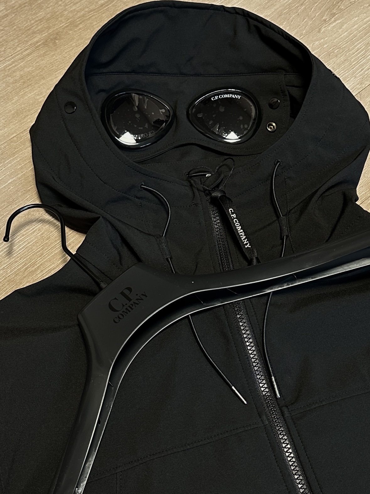 C.P. Company Shell-R Goggle Jacket Black - 25SS 착용 스타일 - 2