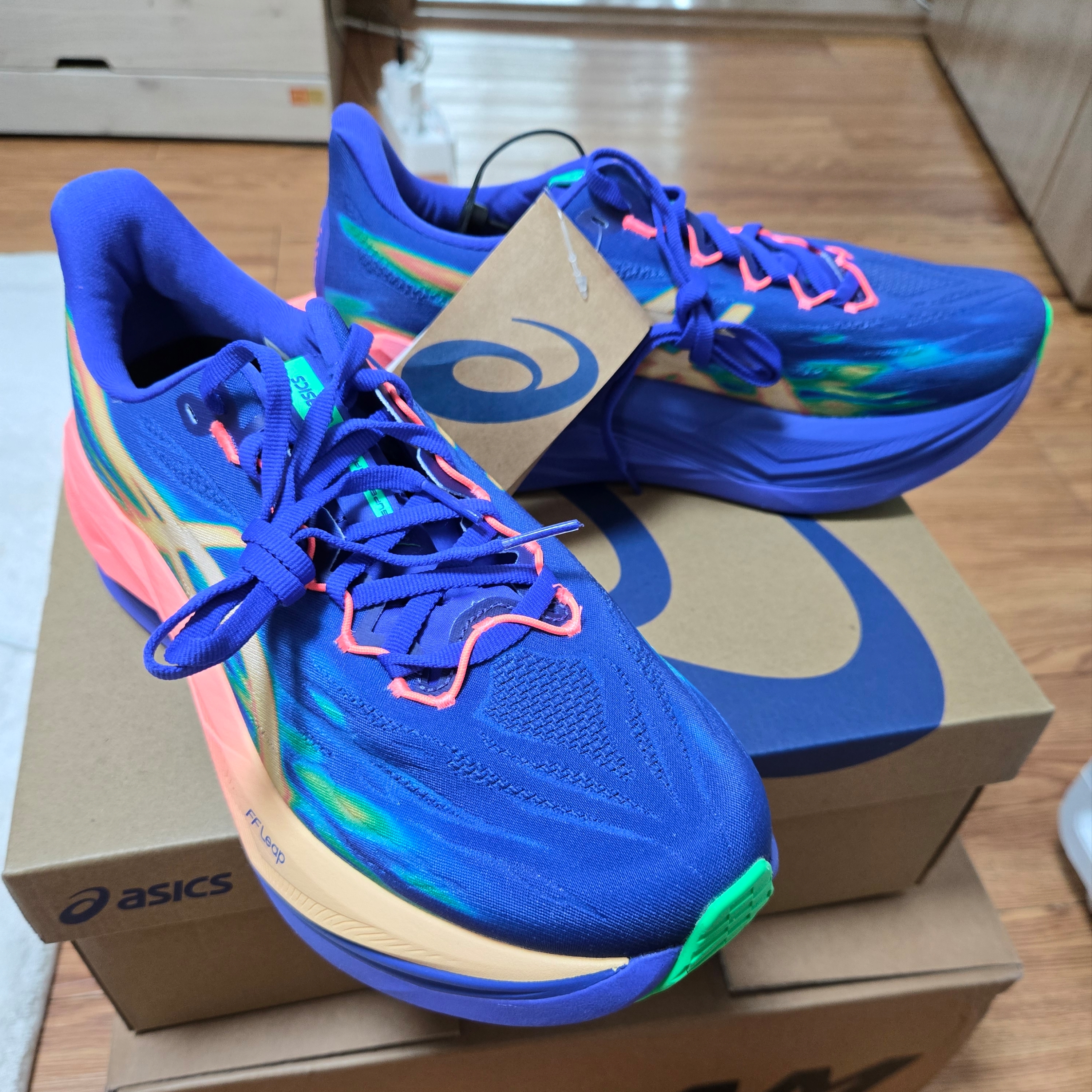 Asics Superblast 3 Cobalt Burst Light Orange 착용 스타일 - 4