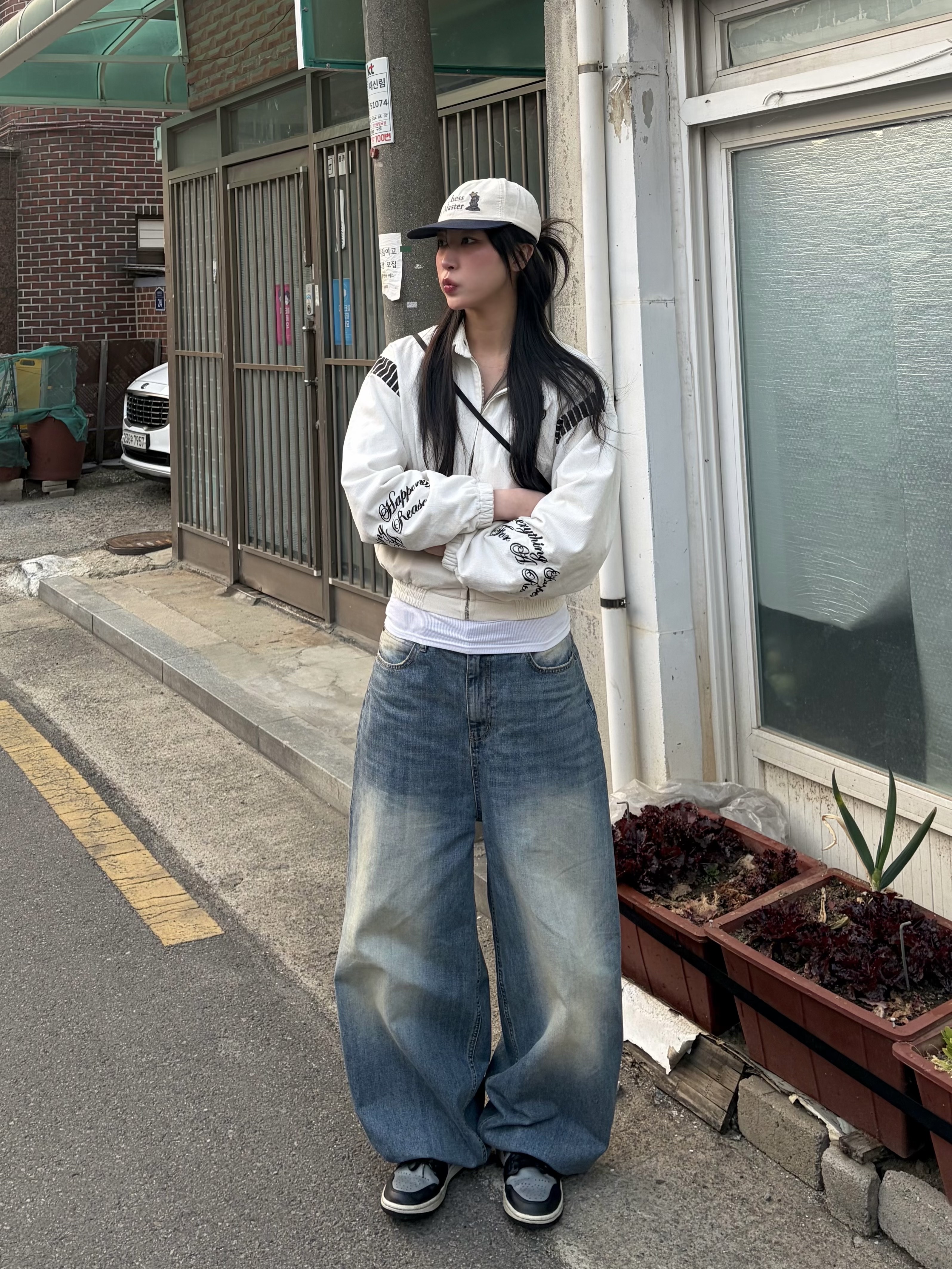 RBBT Chess Master Cap Ivory Navy, RBBT Basshead Cap Washed Navy 착용 스타일 - 1