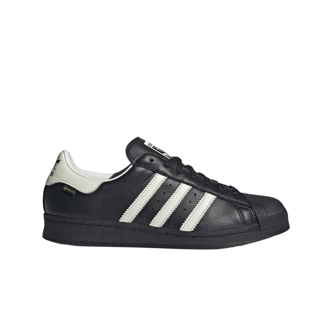 슈퍼스타 82 고어텍스 코어 블랙 클라우드 화이트(Adidas Superstar 82 Gore-Tex Core Black Cloud White)