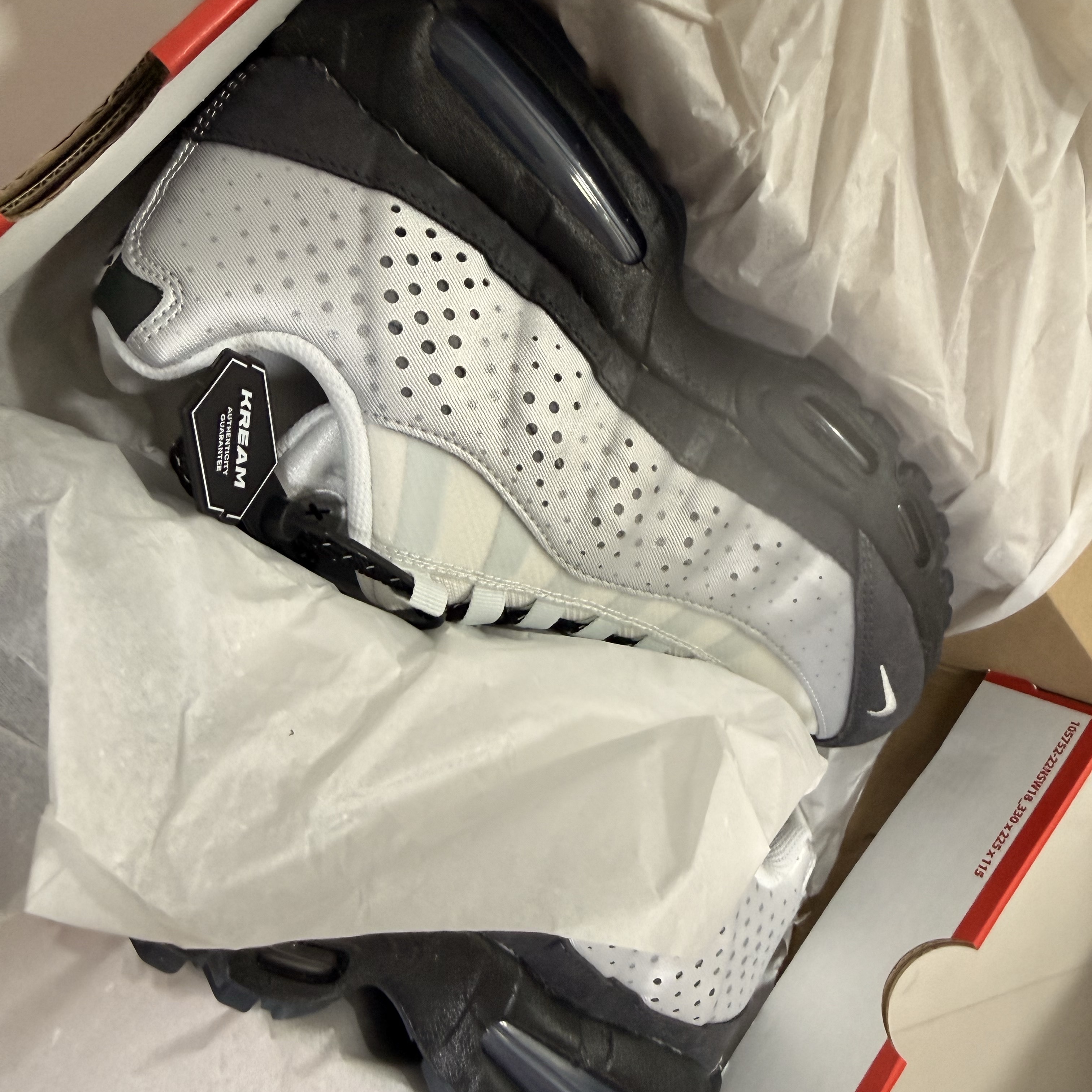 Nike Air Max 95 Big Bubble Seongsu Photon Dust Metallic Silver 착용 스타일 - 1