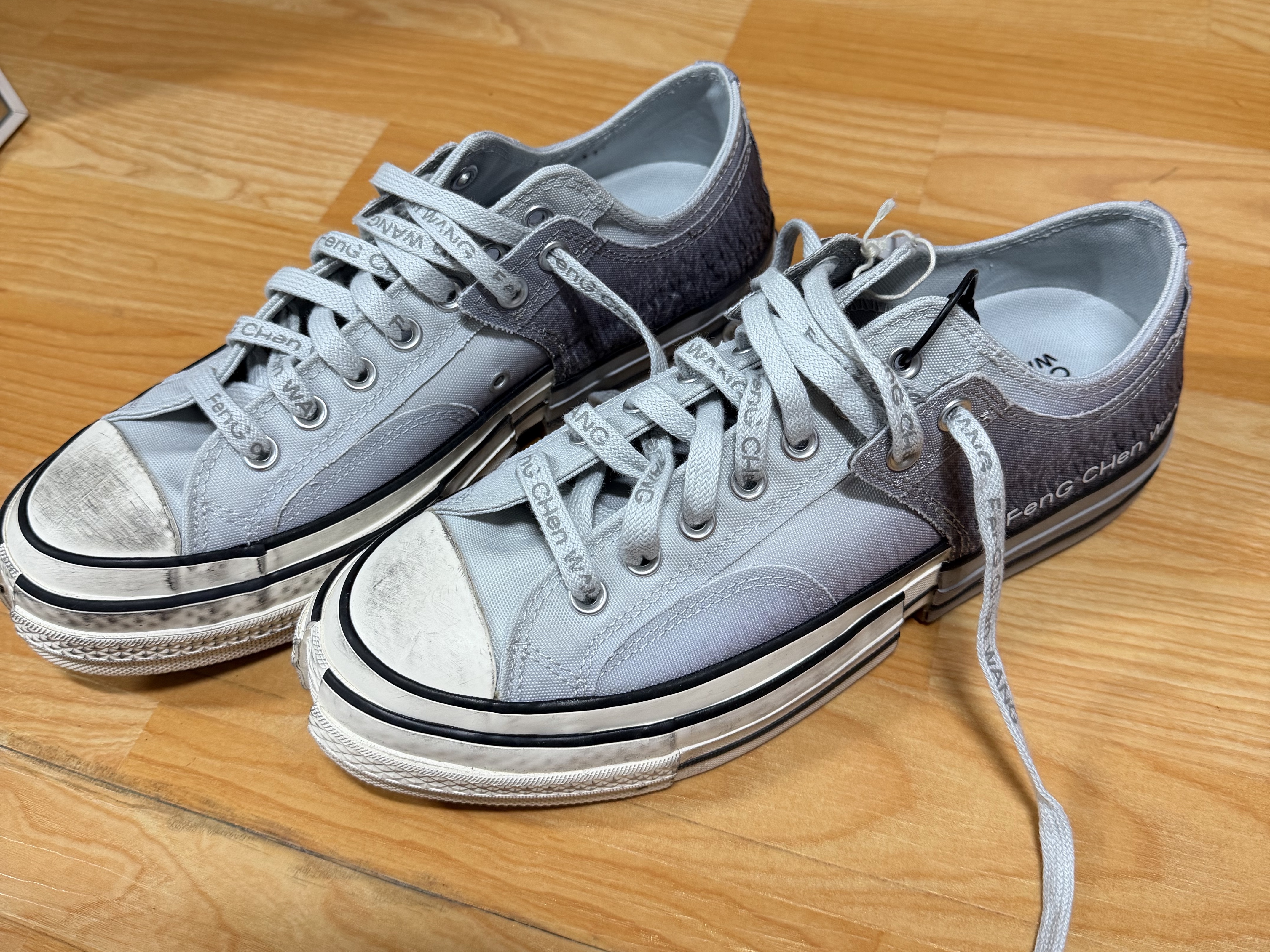 Converse x Feng Chen Wang Chuck 70 Ox 2-in-1 Grey 착용 스타일 - 1