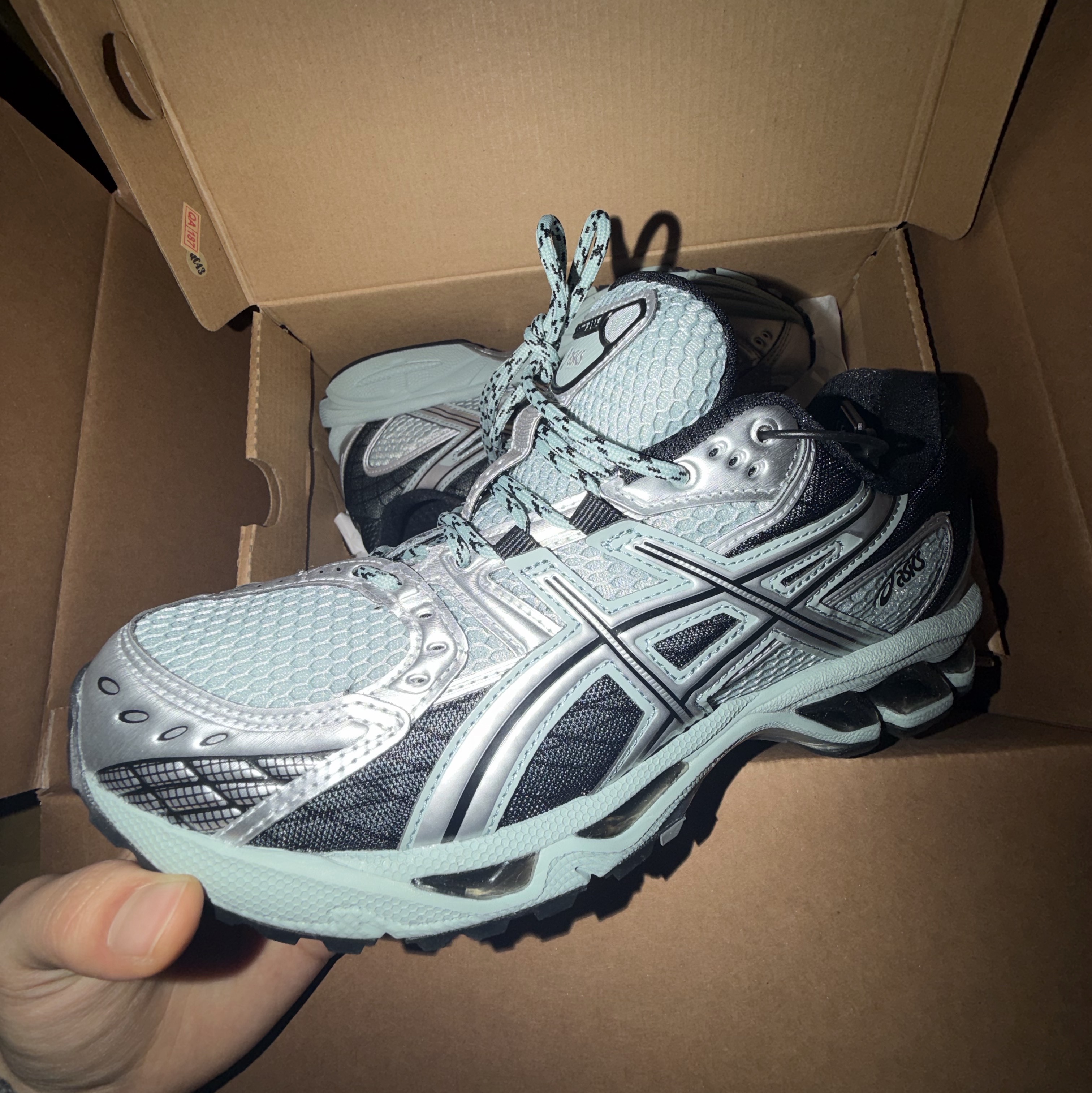 Asics Gel-Nimbus 10.1 Ocean Haze Pure Silver 착용 스타일