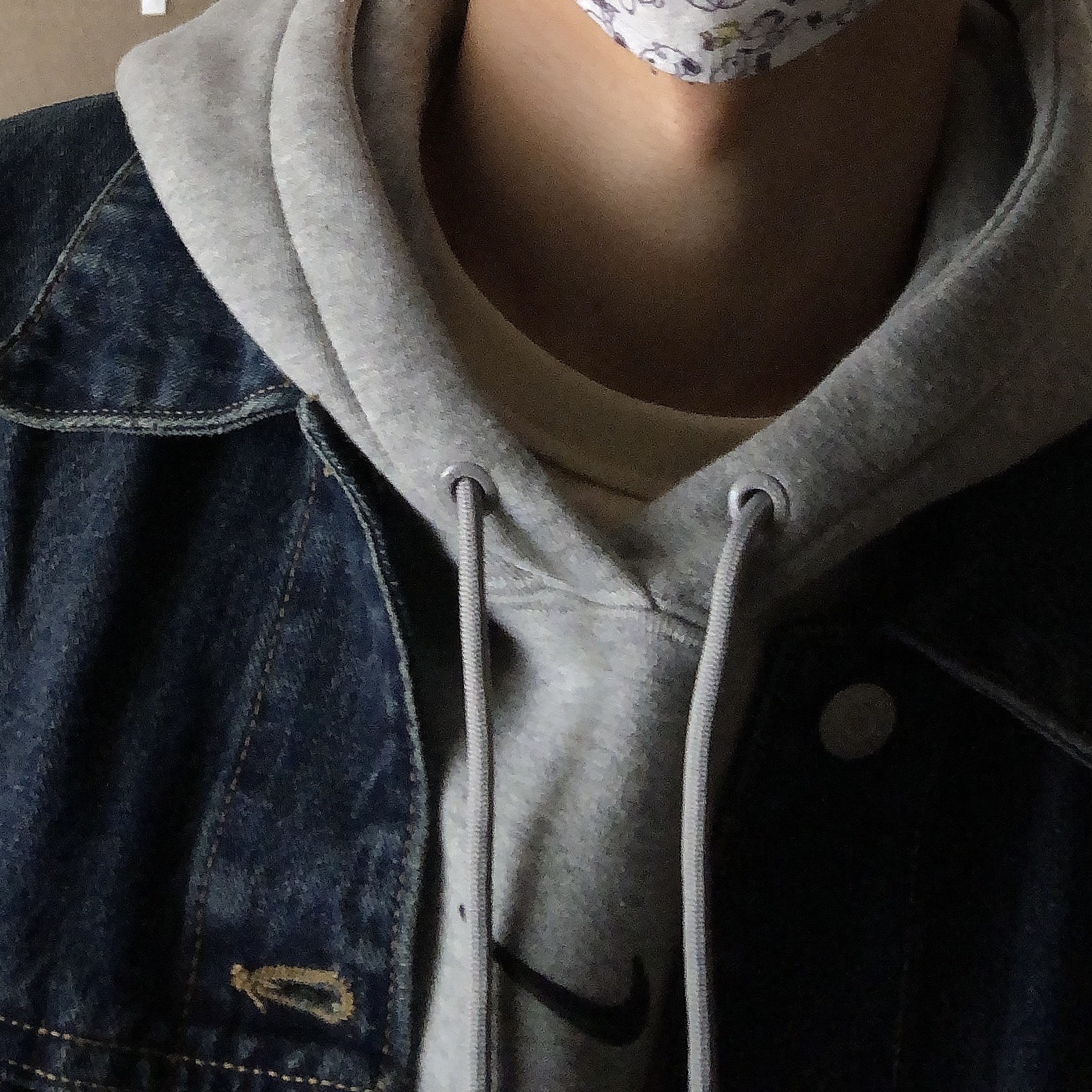 Nike x Drake Nocta Fleece Hoodie Dark Grey Heather (FN7659-063) 착용 스타일 - 1