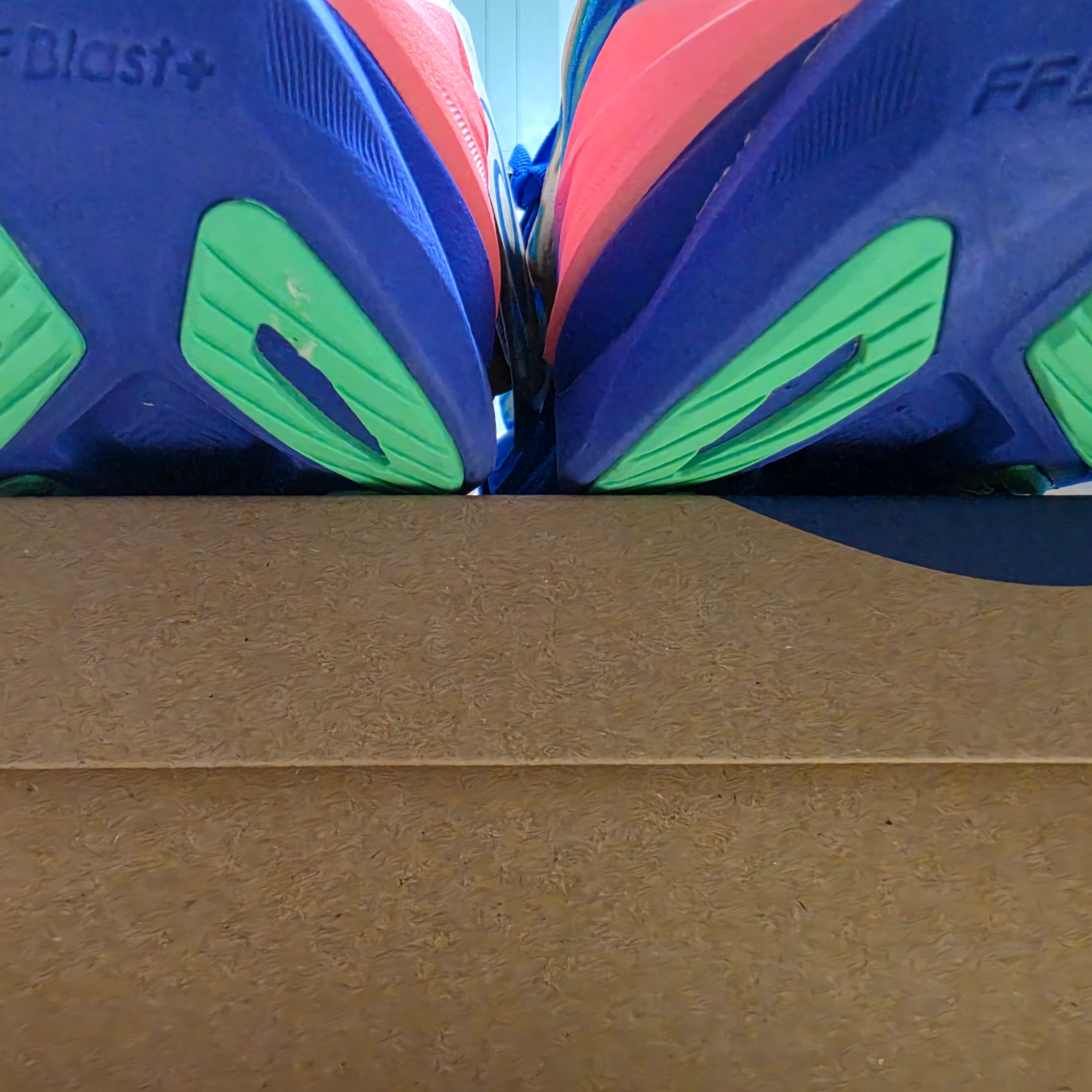 Asics Superblast 3 Cobalt Burst Light Orange 착용 스타일 - 8