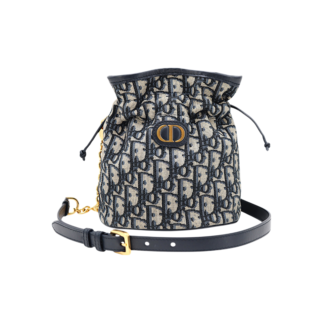 디올 몽테인 30 드로우스트링 미니 버킷백 S2374UTZQ(Dior Montaigne 30 Drawstring Mini Bucket Bag)