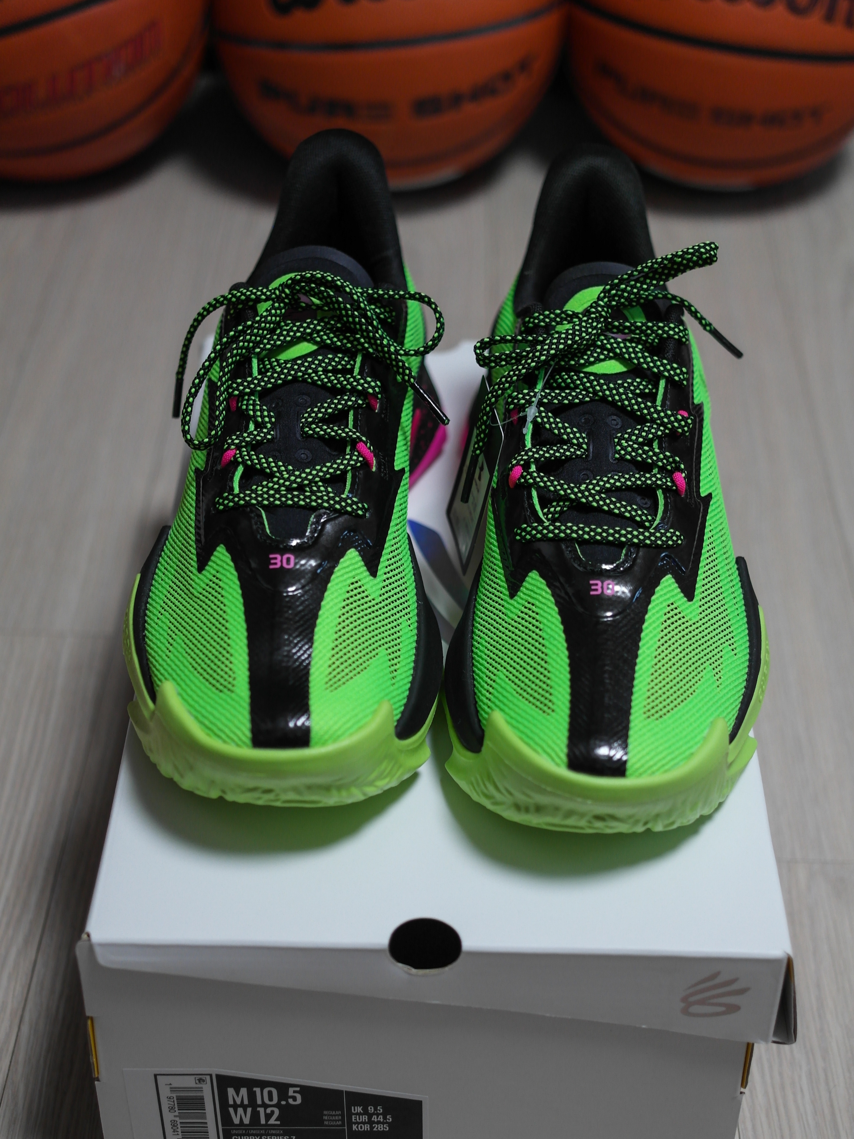 Under Armour Curry Series 7 Hyper Green Black 착용 스타일 - 8
