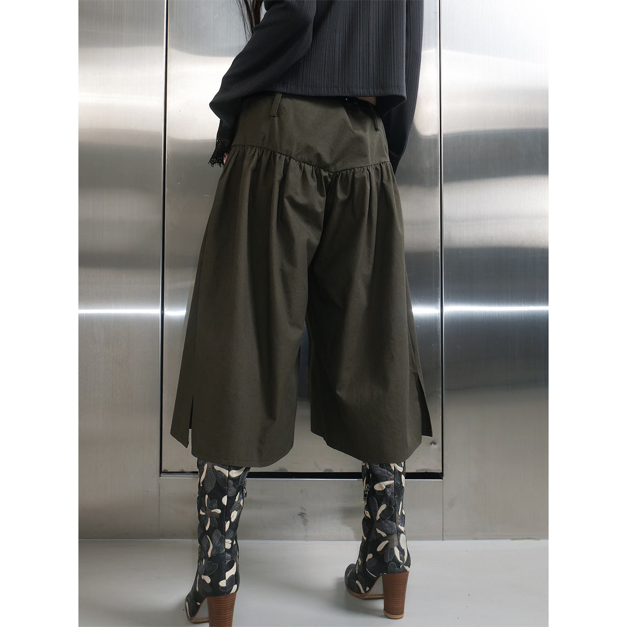 스틸레써디 브이 요크 개더드 팬츠 브라운(Still Lethardy V-Yoke Gathered Pants Brown) - 4