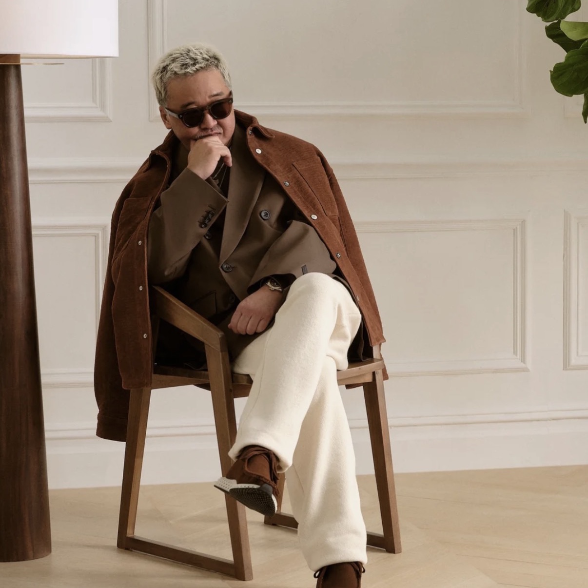Adidas x Clarks x Ronnie Fieg 8th Street Wallabee 4D Mid Chesnut 착용 스타일 - 2