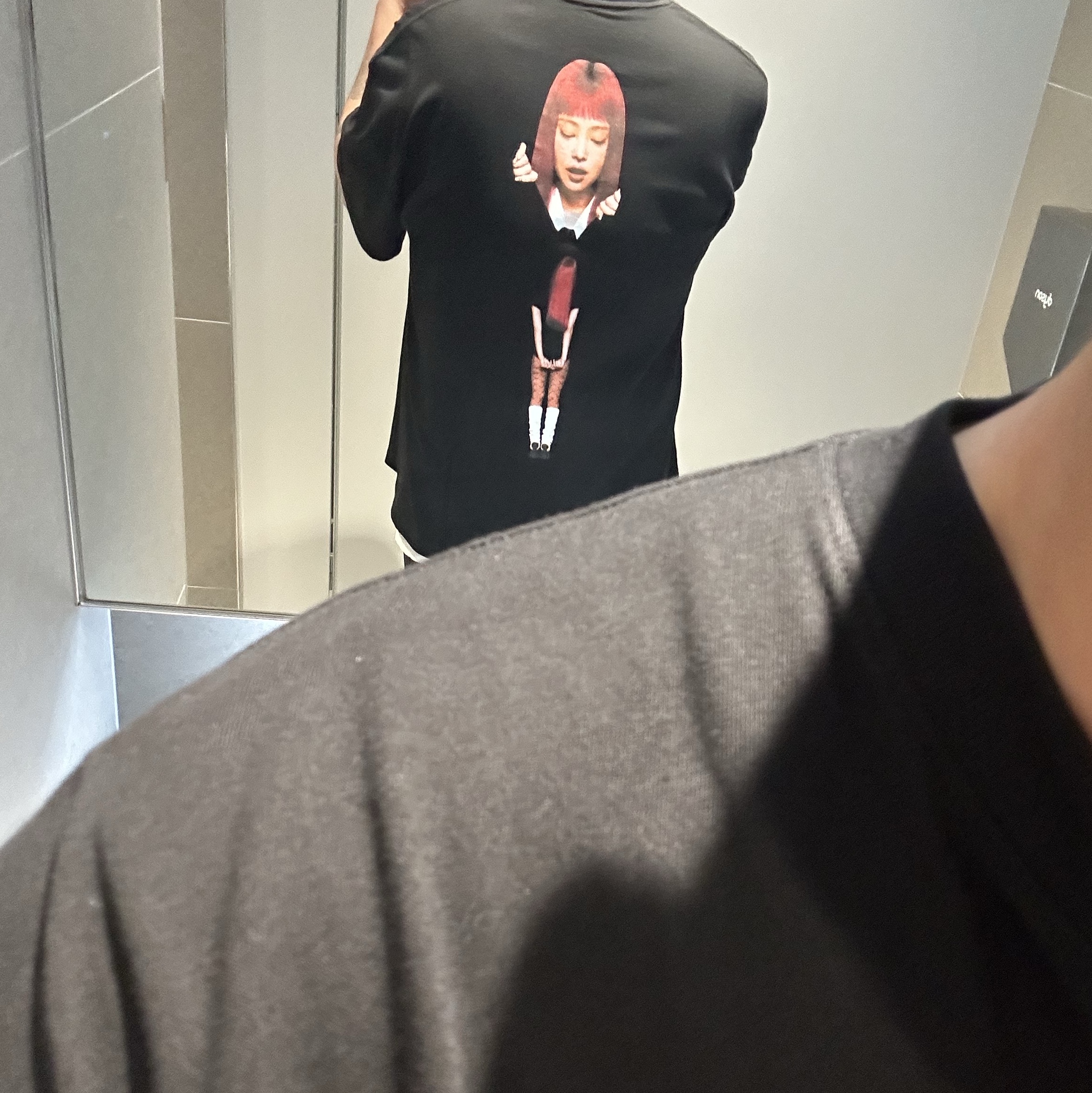 Jennie The Ruby Experience T-Shirts Black, Nike Air Max 95 OG Neon 착용 스타일