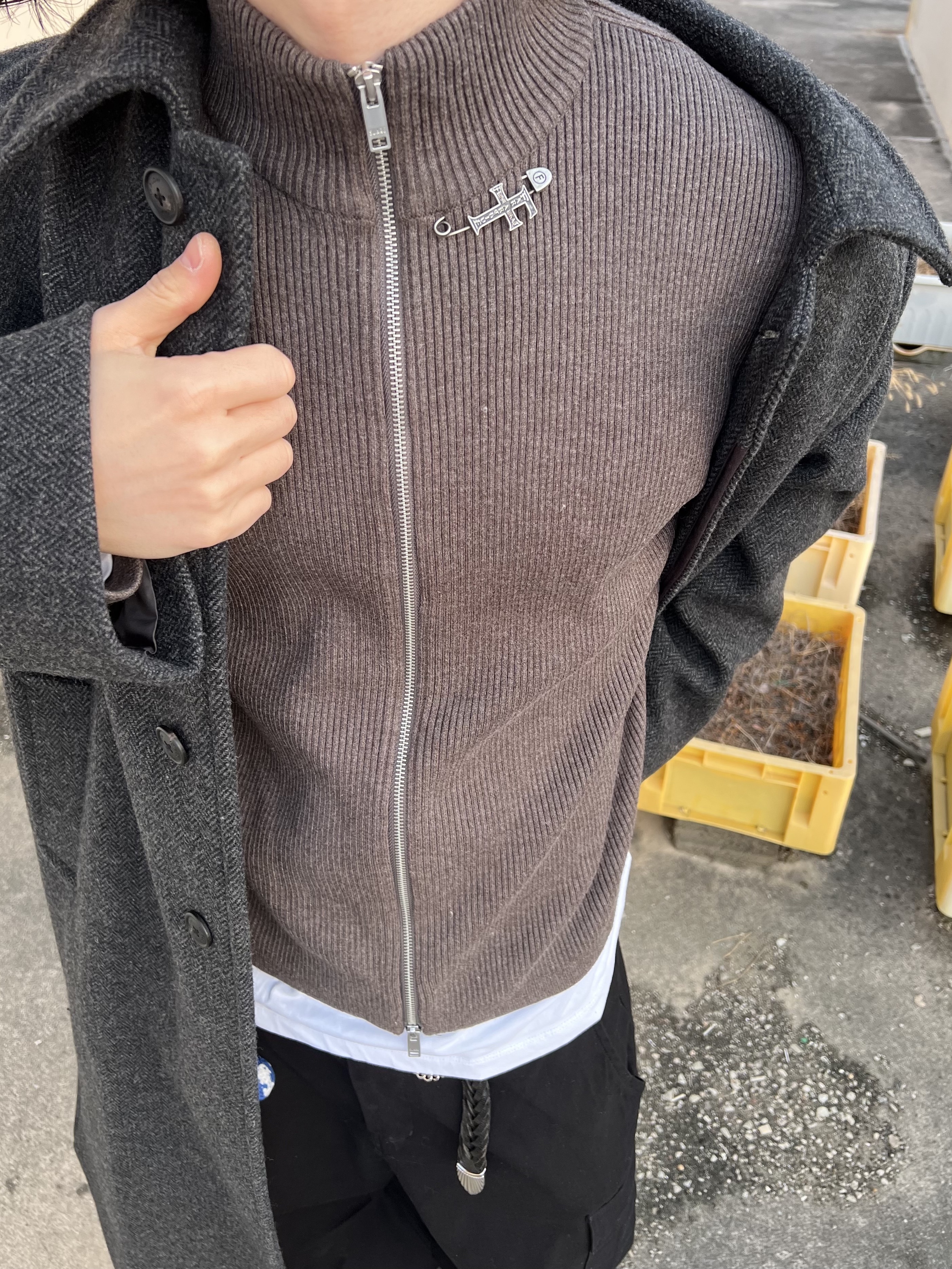 Nike x Sacai Magmascape SP Varsity Royal, Jieda Western Belt Black 착용 스타일 - 2