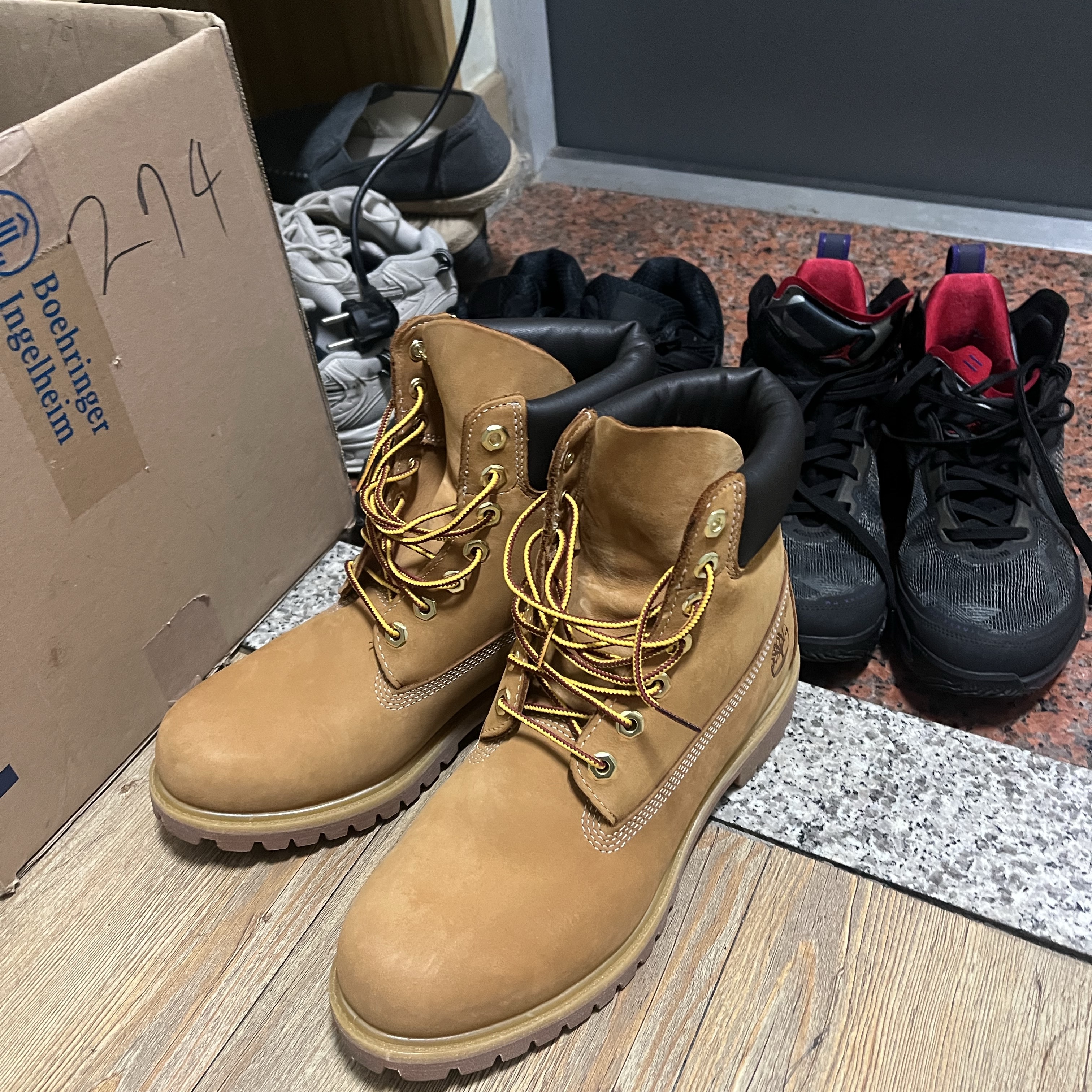 Timberland Premium 6 inch Waterproof Boot Wheat Nubuck - Wide 착용 스타일