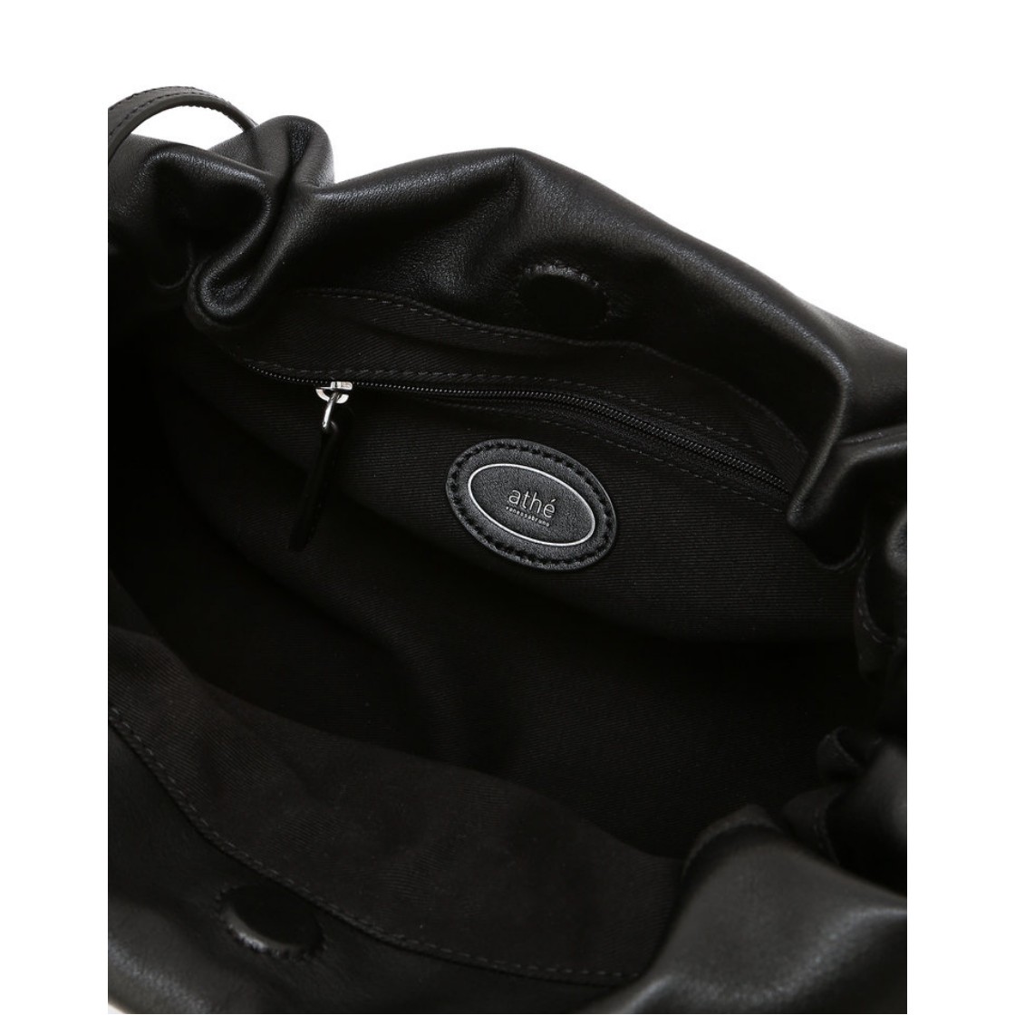 아떼 바네사브루노 액세사리 무스 블랙 레더 복조리 숄더백 M 블랙(Athe Vanessabruno Acc Mousse Black Leather Drawstring Shoulder Bag M Black) - 2
