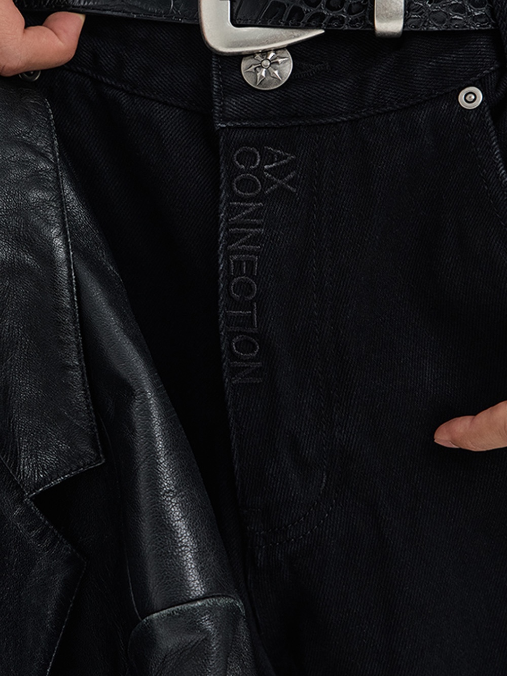AX CONNECTION Work Washed Wide Denim Pants 착용 스타일 - 2