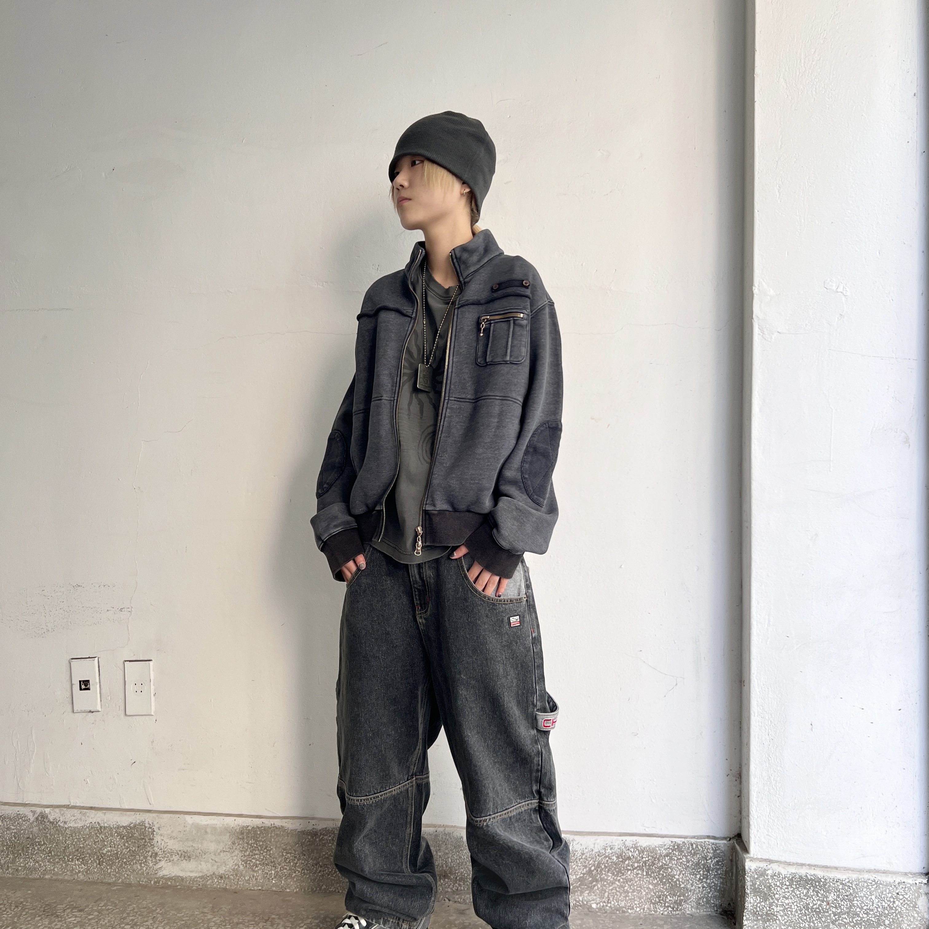 MAINBOOTH Field Combat Jacket NAVY 착용 스타일
