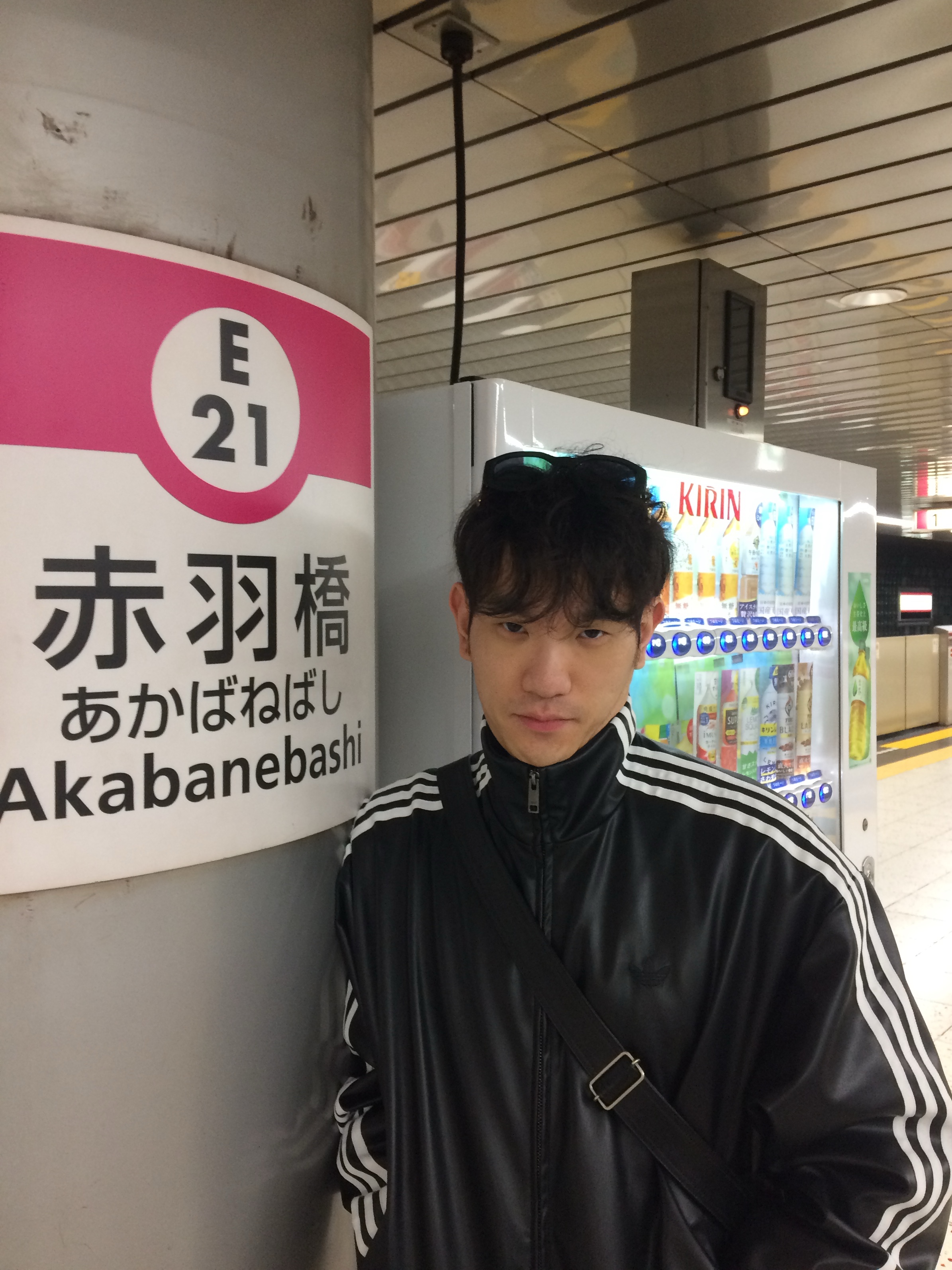 Adidas Pleather 3S Track Top Black - KR Sizing, Maison Mihara Yasuhiro Wayne OG Sole Canvas Low-top Sneakers Black 착용 스타일 - 3
