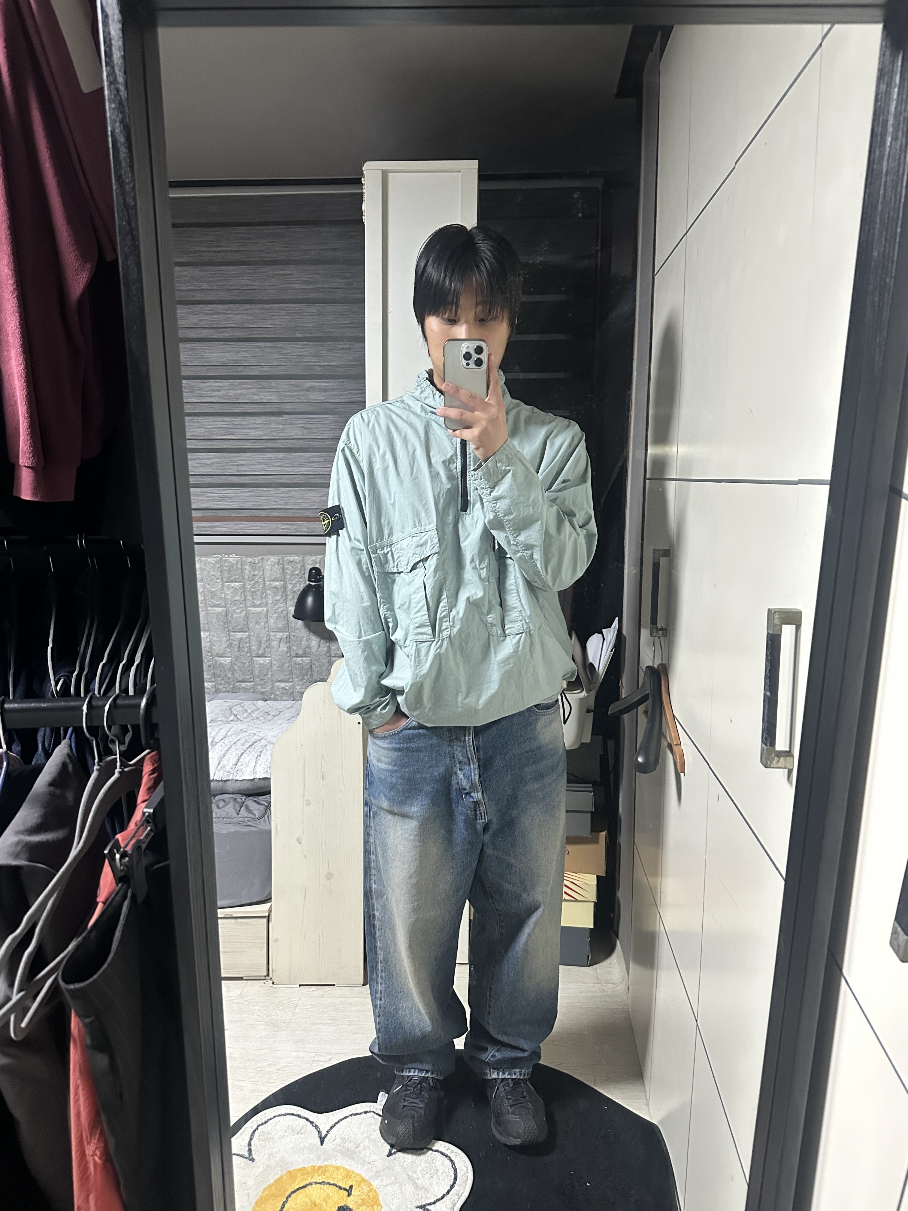 Stone Island 10705 Light Cotton Canvas Garment Dyed Half Zipper Anorak Sky Blue - 23SS, Asics x Kiko Kostadinov Gel-Kiril 3 Black Deep Blue 착용 스타일 - 1