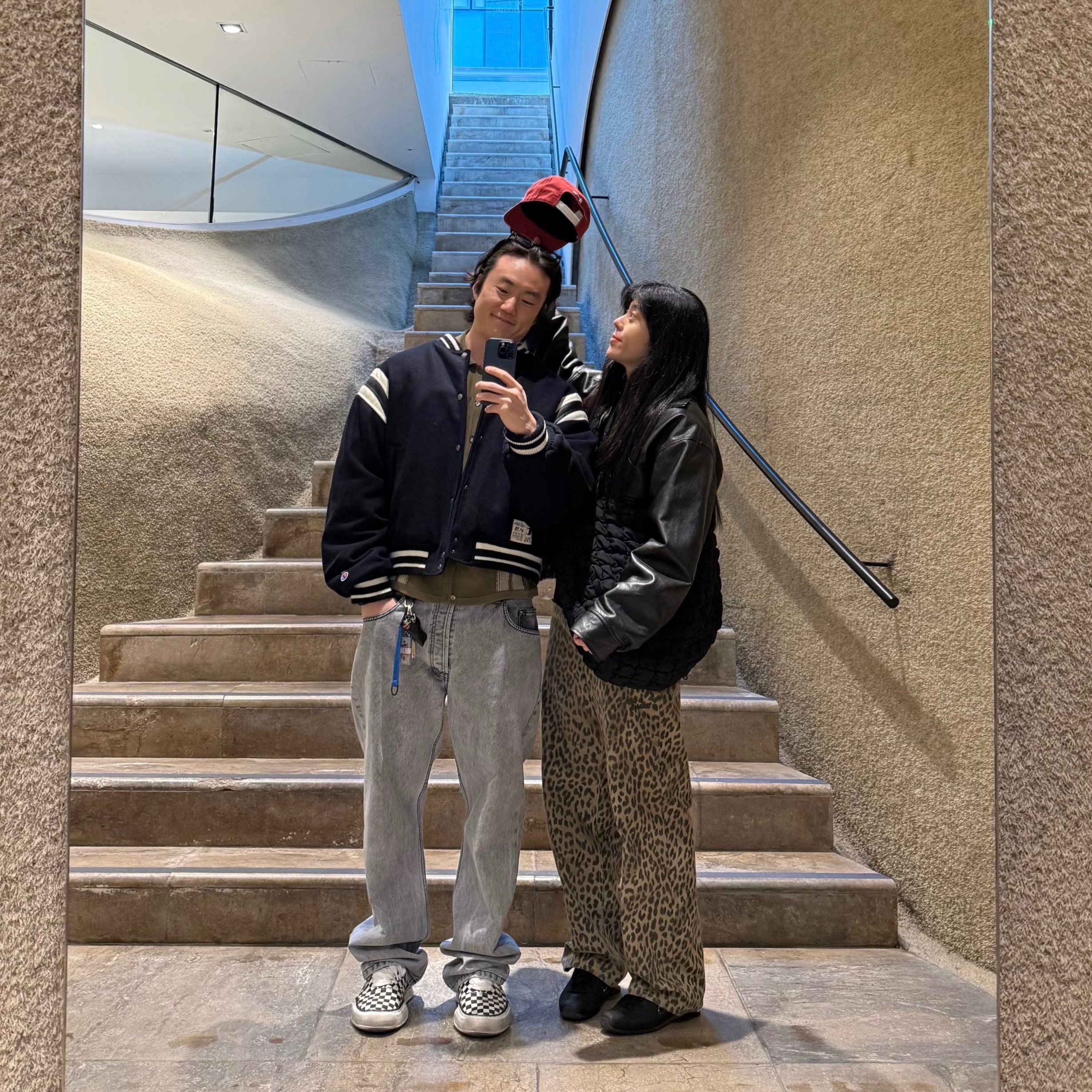 Zara x Champion Padded Bomber Jacket Navy Blue, Hommless HMLS Vintage 5 Panel Hat Washed Red 착용 스타일 - 1
