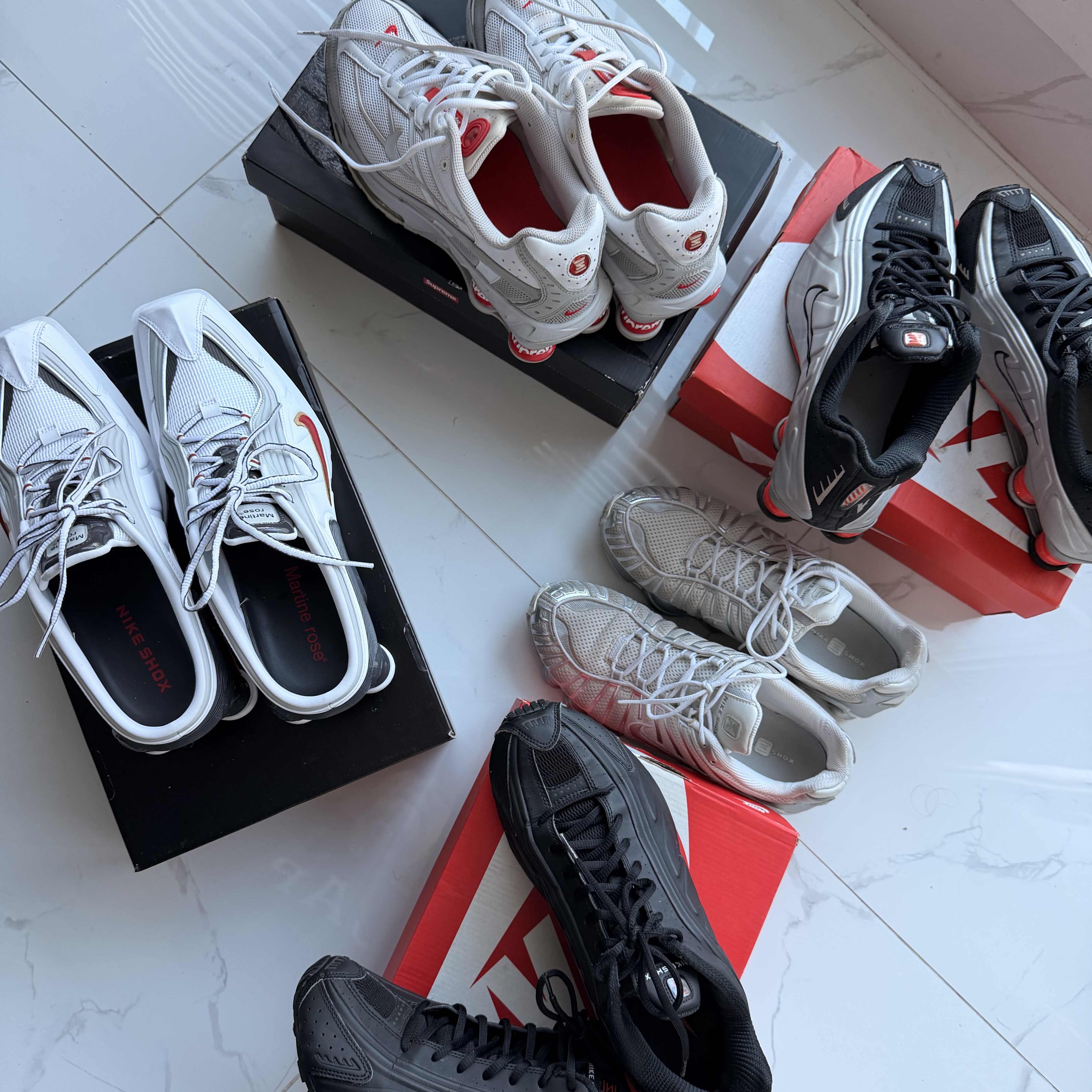 Nike x Martine Rose Shox MR4 White and Varsity Red, Arc'teryx x Beams Beta Jacket Nagomi 착용 스타일 - 4