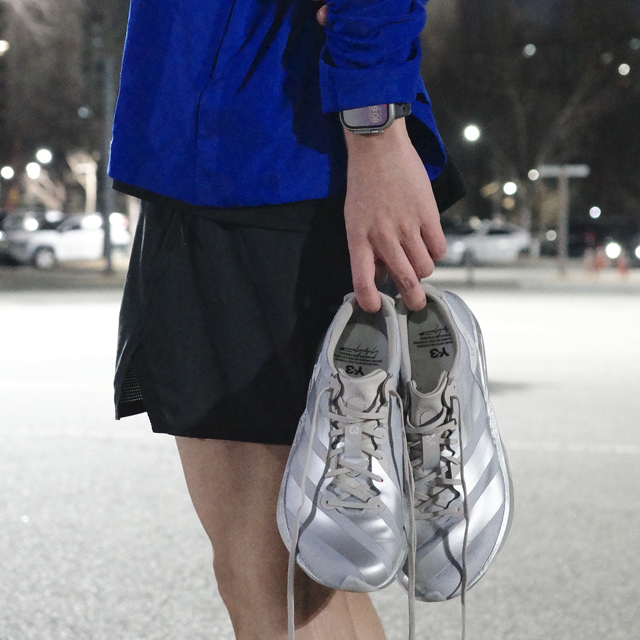 Y-3 Adios 9 Silver Metallic 착용 스타일