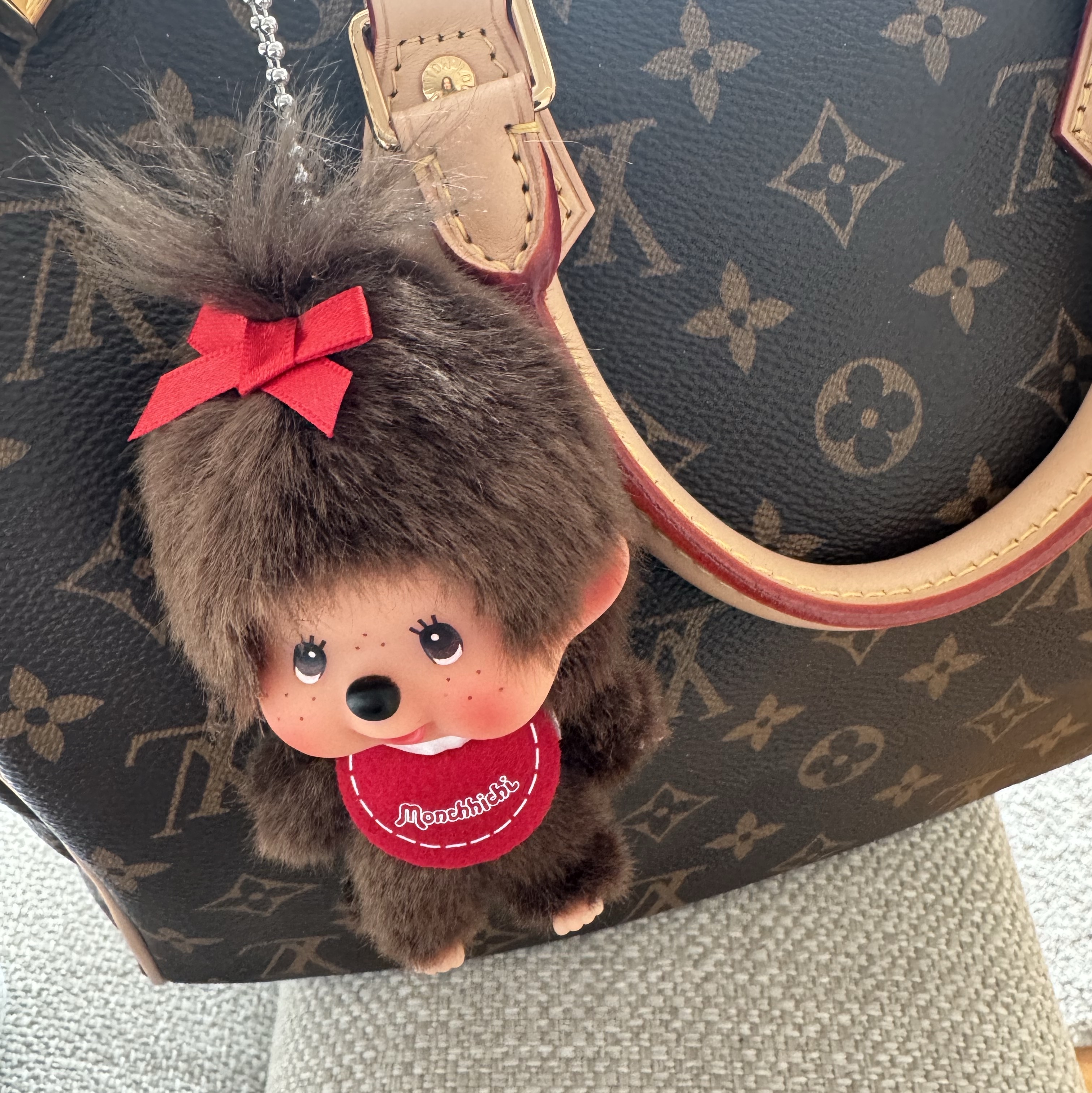 Monchhichi Bighead SS Girl Key Chain Brown 착용 스타일