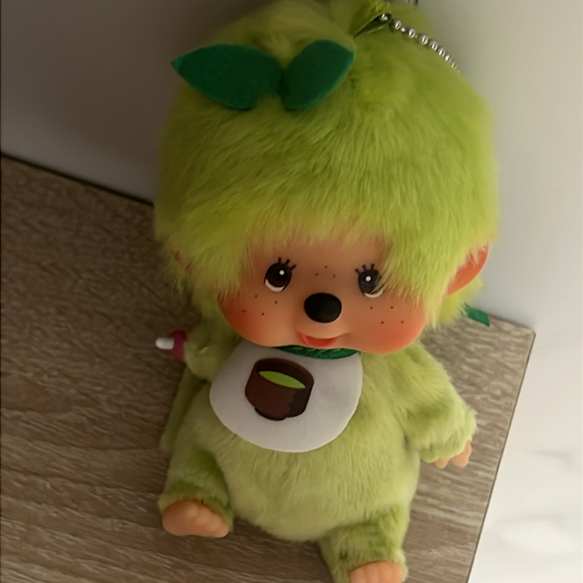 Monchhichi Green Tea Bighead SS Key Chain Green 착용 스타일