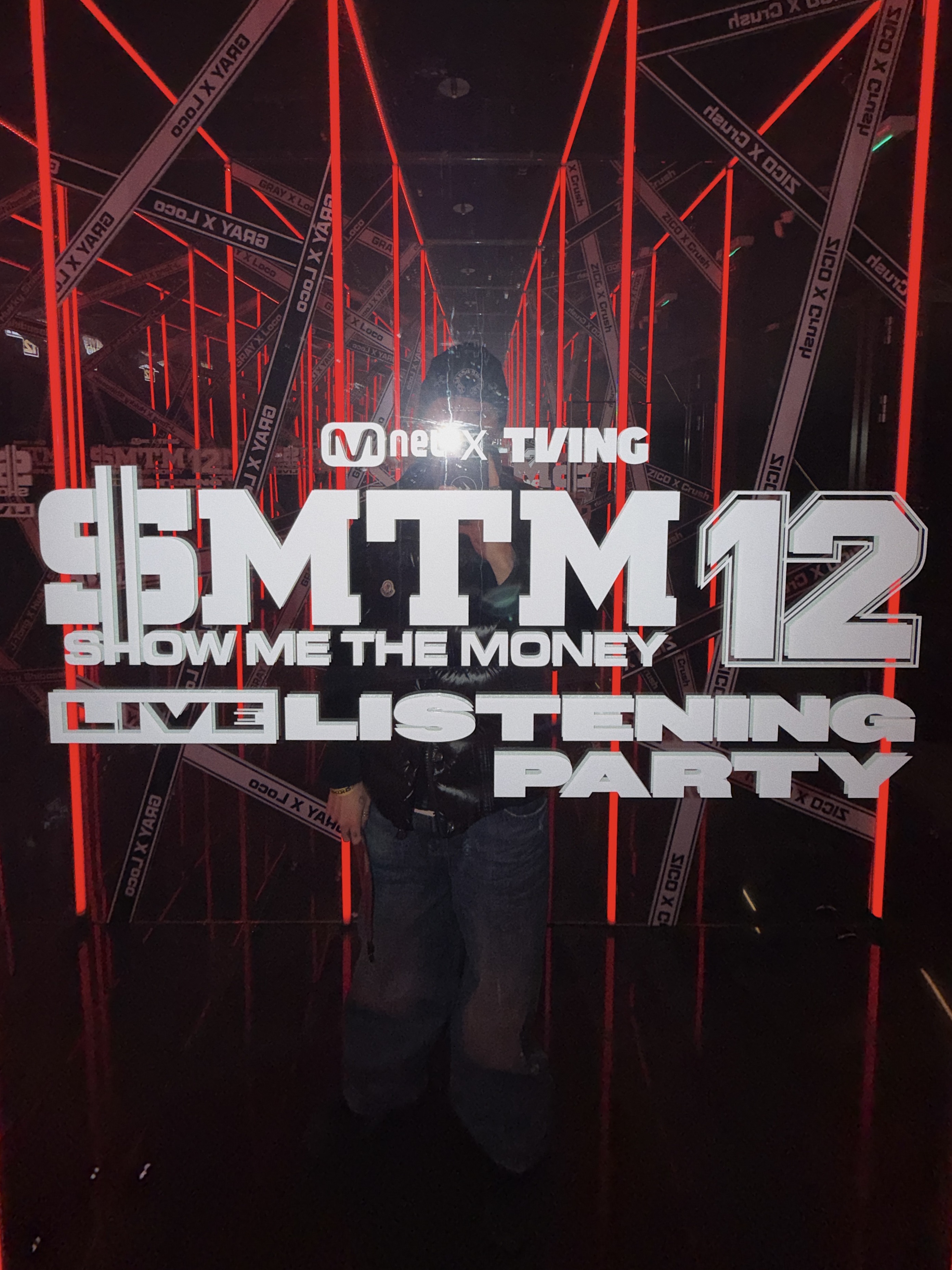 Moncler Tibb Down Gilet Black - 25FW, Chrome Hearts Horseshoe Beanie Black 착용 스타일 - 3