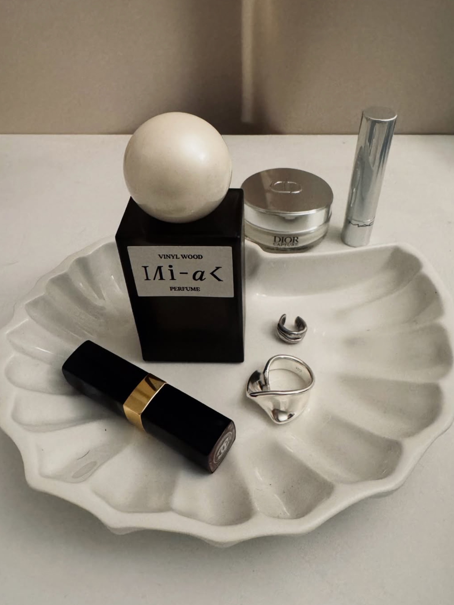 MIHAK VINYL WOOD Perfume 50ml 착용 스타일 - 2