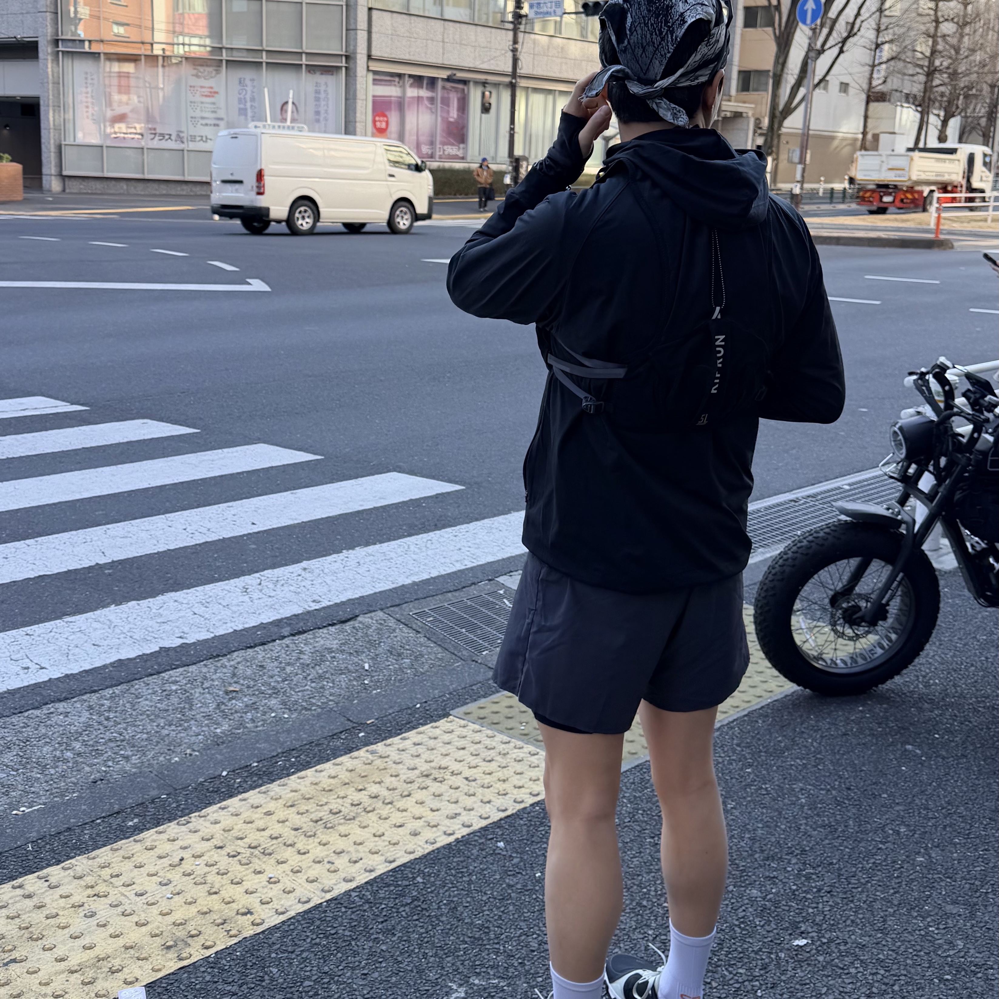 On Running x Post Archive Faction (Paf) Cloudmonster Hyper Black 착용 스타일 - 3