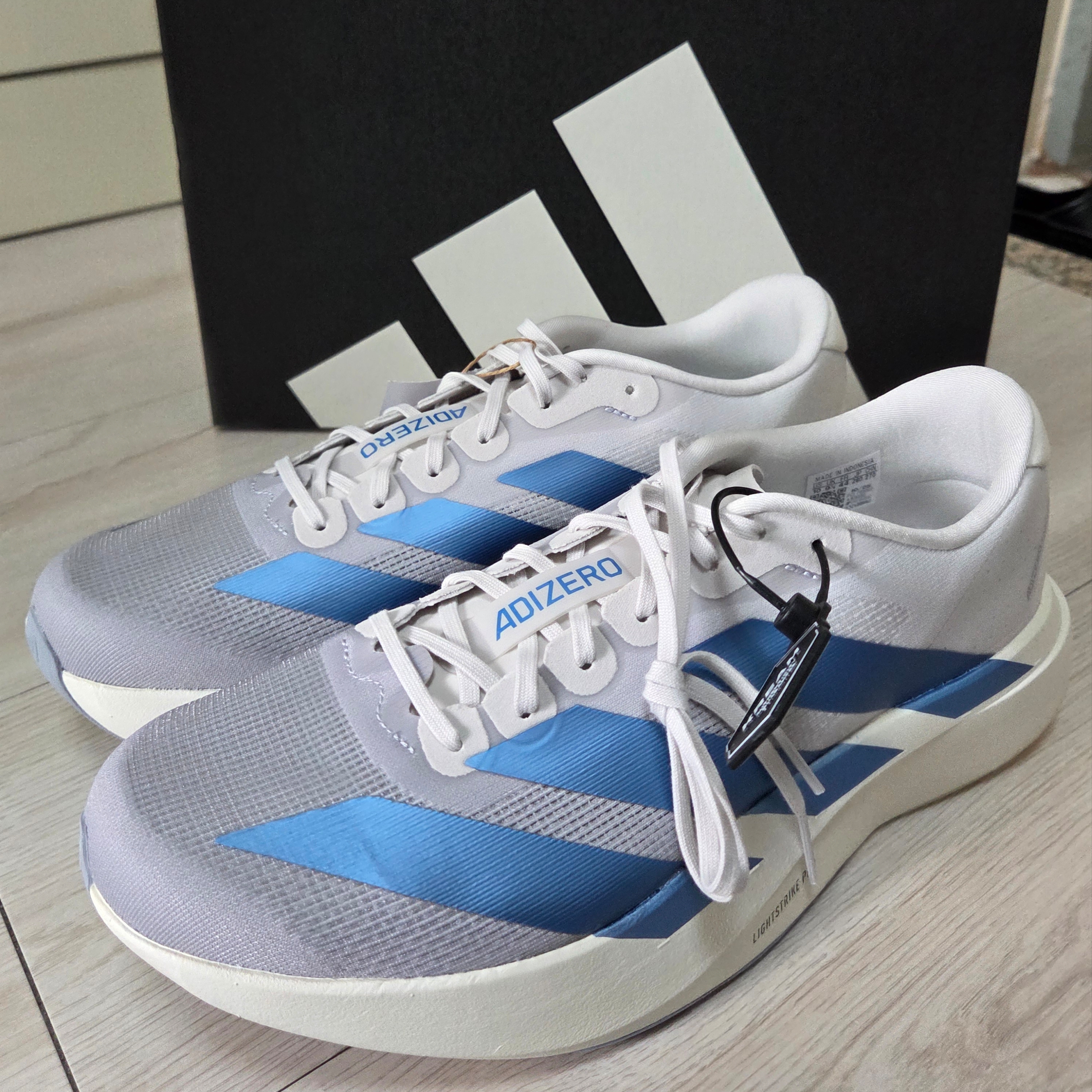 Adidas Adizero EVO SL Crystal White Tech Blue Metallic 착용 스타일