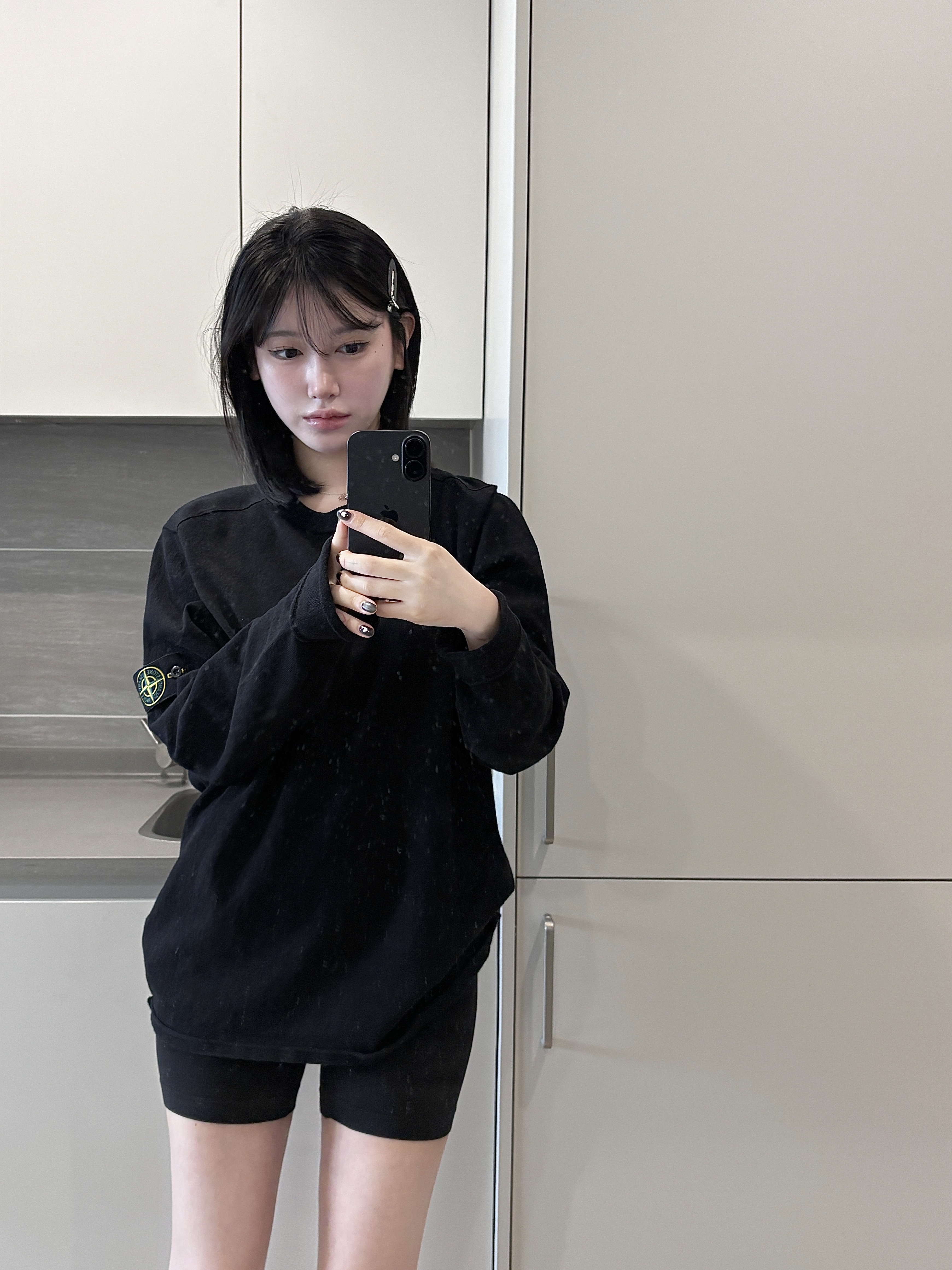 Stone Island 508A3 Lambswool Crewneck Knit Black -24FW 착용 스타일