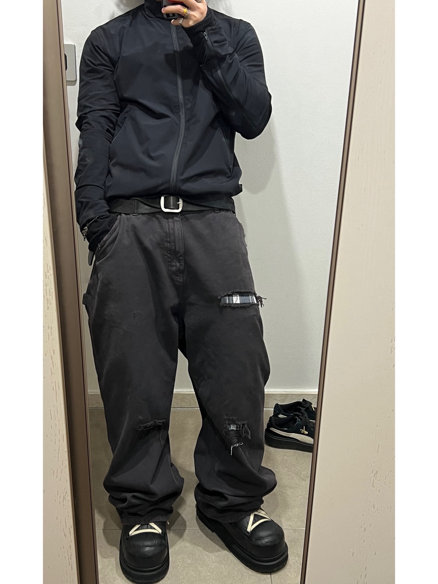 Undermycar Air Nylon Hybrid Jacket Black, Undermycar MU.128 Original Logo Cracked Leather Belt Silver / Black 착용 스타일 - 2