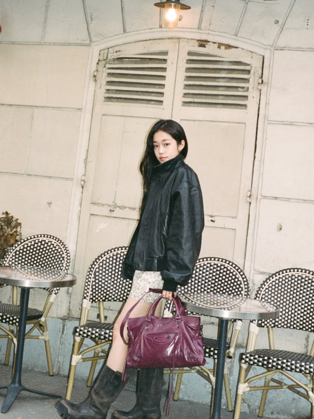 Balenciaga Le City Small Bag Black, Balenciaga Le City Medium Bag Black Silver 착용 스타일 - 5