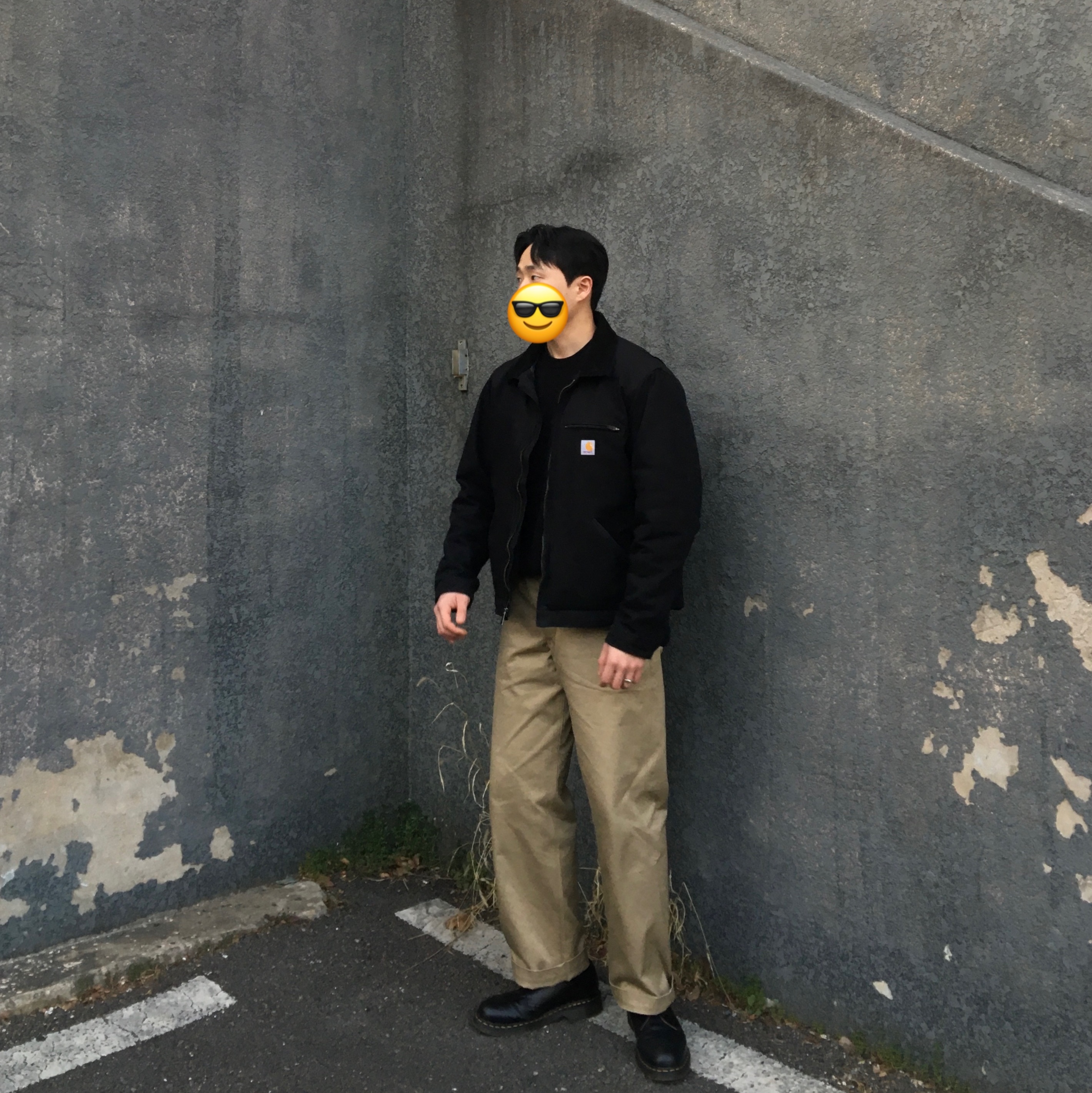 Carhartt Blanket Lined Relaxed Fit Regular Duck Detroit Jacket Black, Dr. Martens 1461 Smooth Black 착용 스타일 - 2