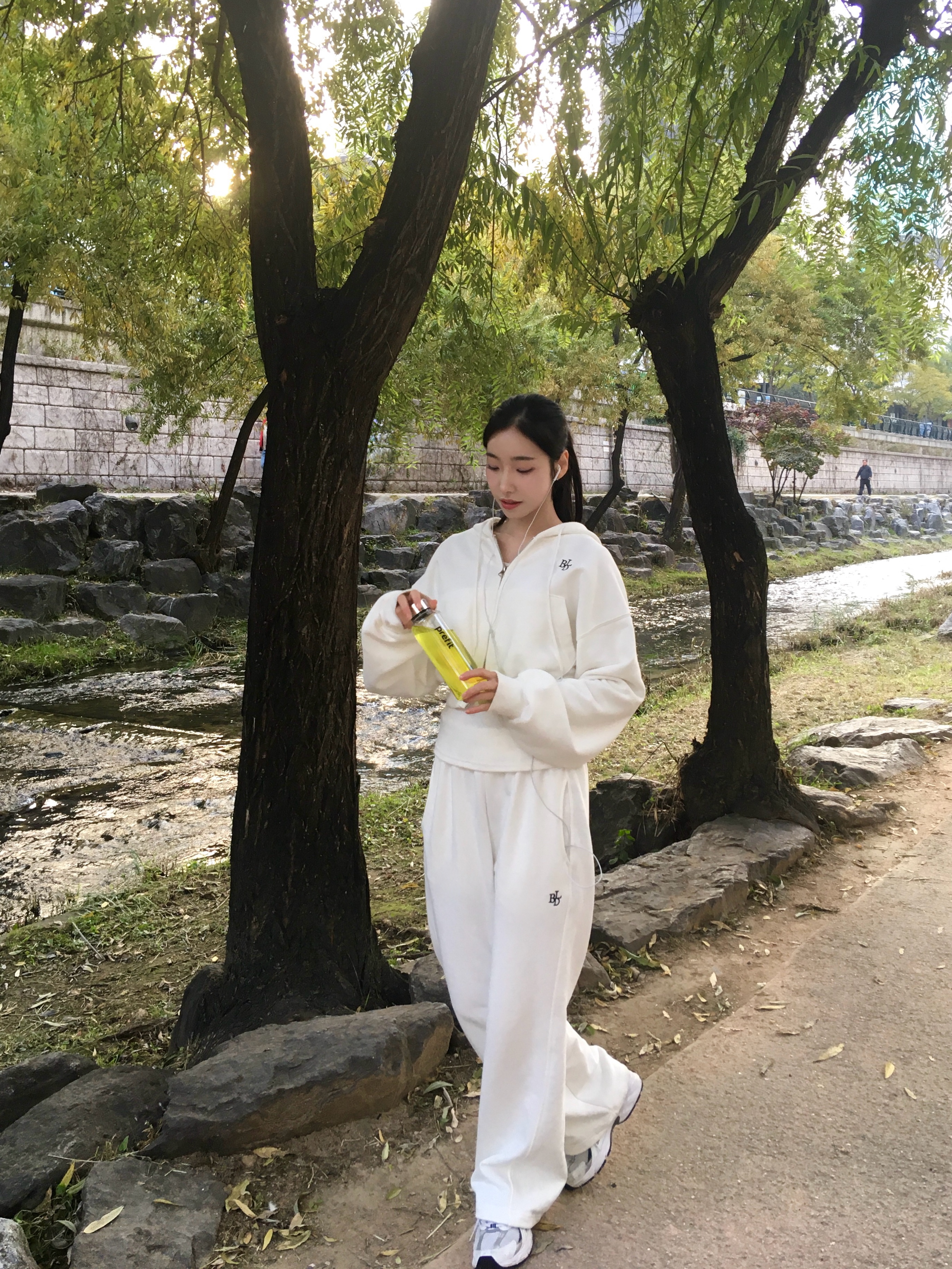 New Balance 530 White 착용 스타일 - 5