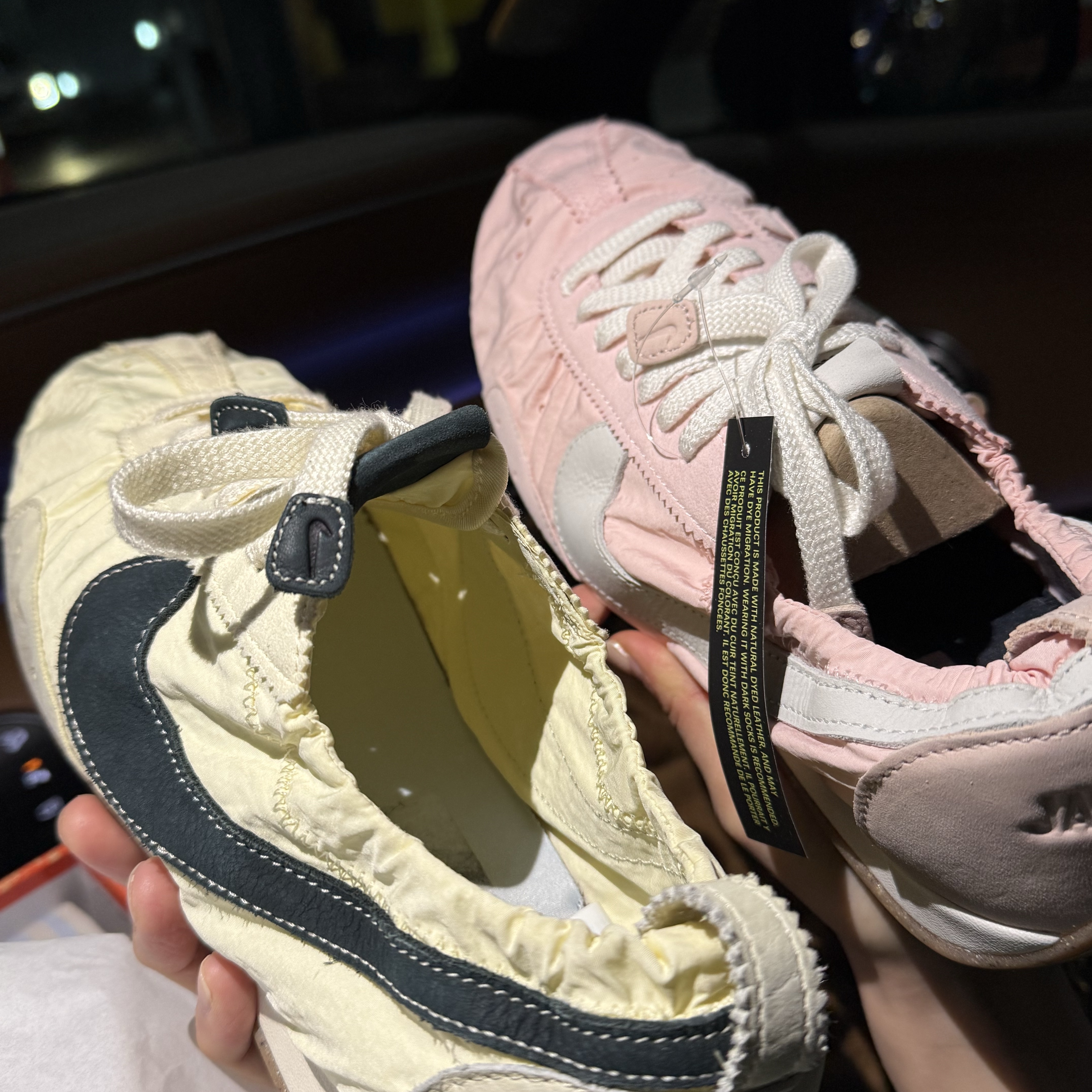 Nike x Jacquemus Moon Shoe SP Aluminum Pink Sail, Nike x Jacquemus Moon Shoe SP Alabaster Off Noir 착용 스타일